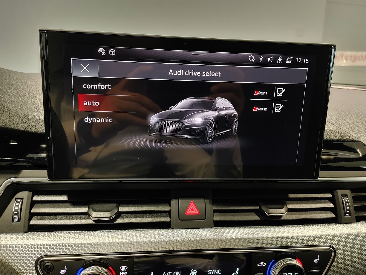AUDI RS4 Avant quattro tiptronic-image-8
