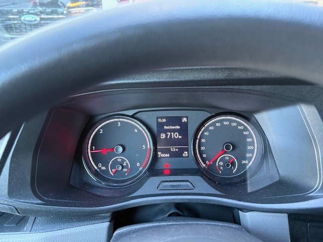 VW T6.1 2.0 TDI 4Motion-image-16