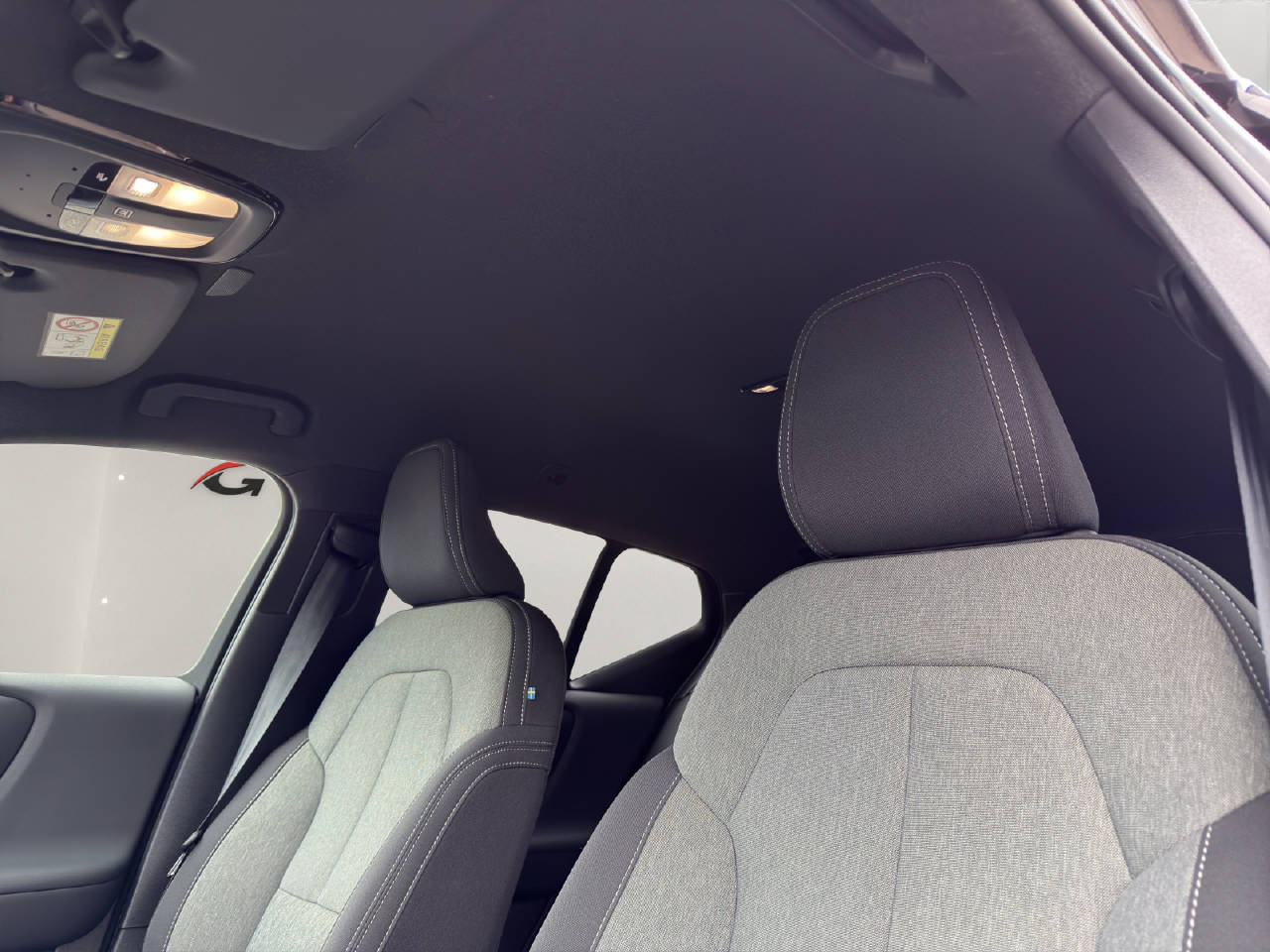 VOLVO XC40 2.0 B3 MH Core .-image-8