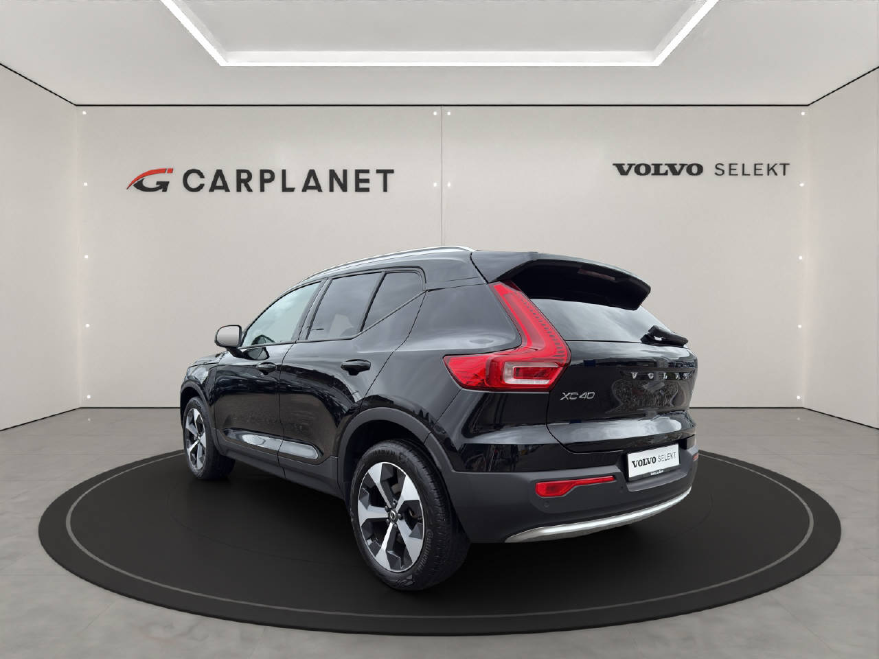 VOLVO XC40 2.0 B3 MH Core .-image-3