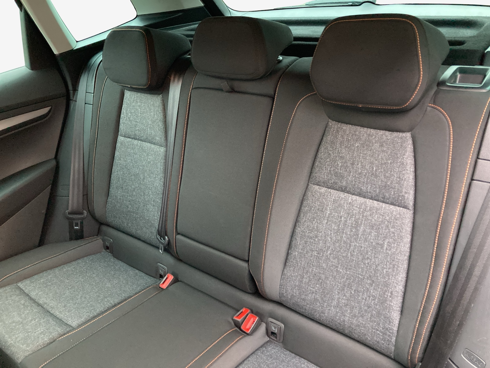 SKODA Karoq 2.0 TDI CR Clever 4x4 DSG-image-11