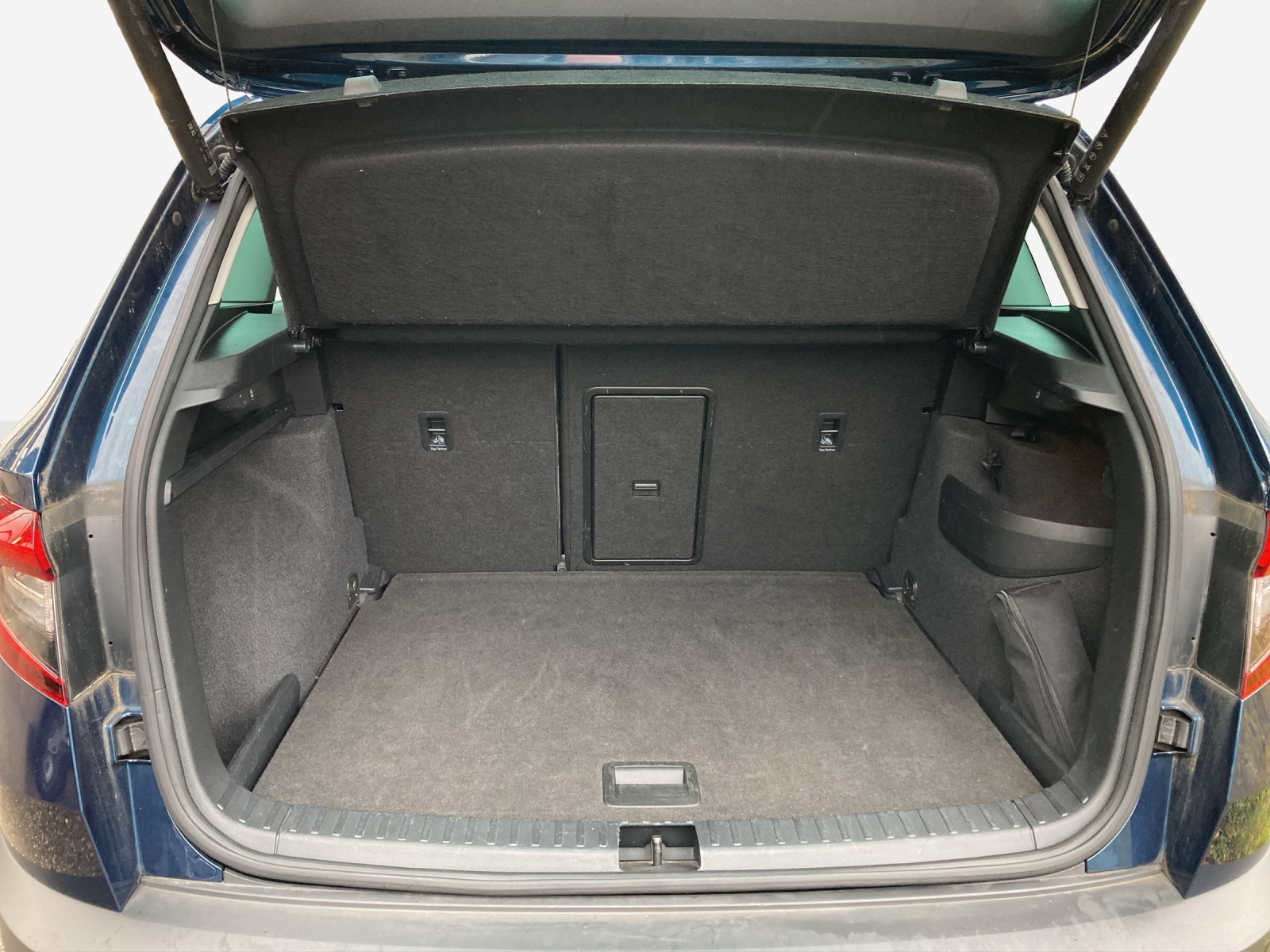 SKODA Karoq 2.0 TDI CR Clever 4x4 DSG-image-12