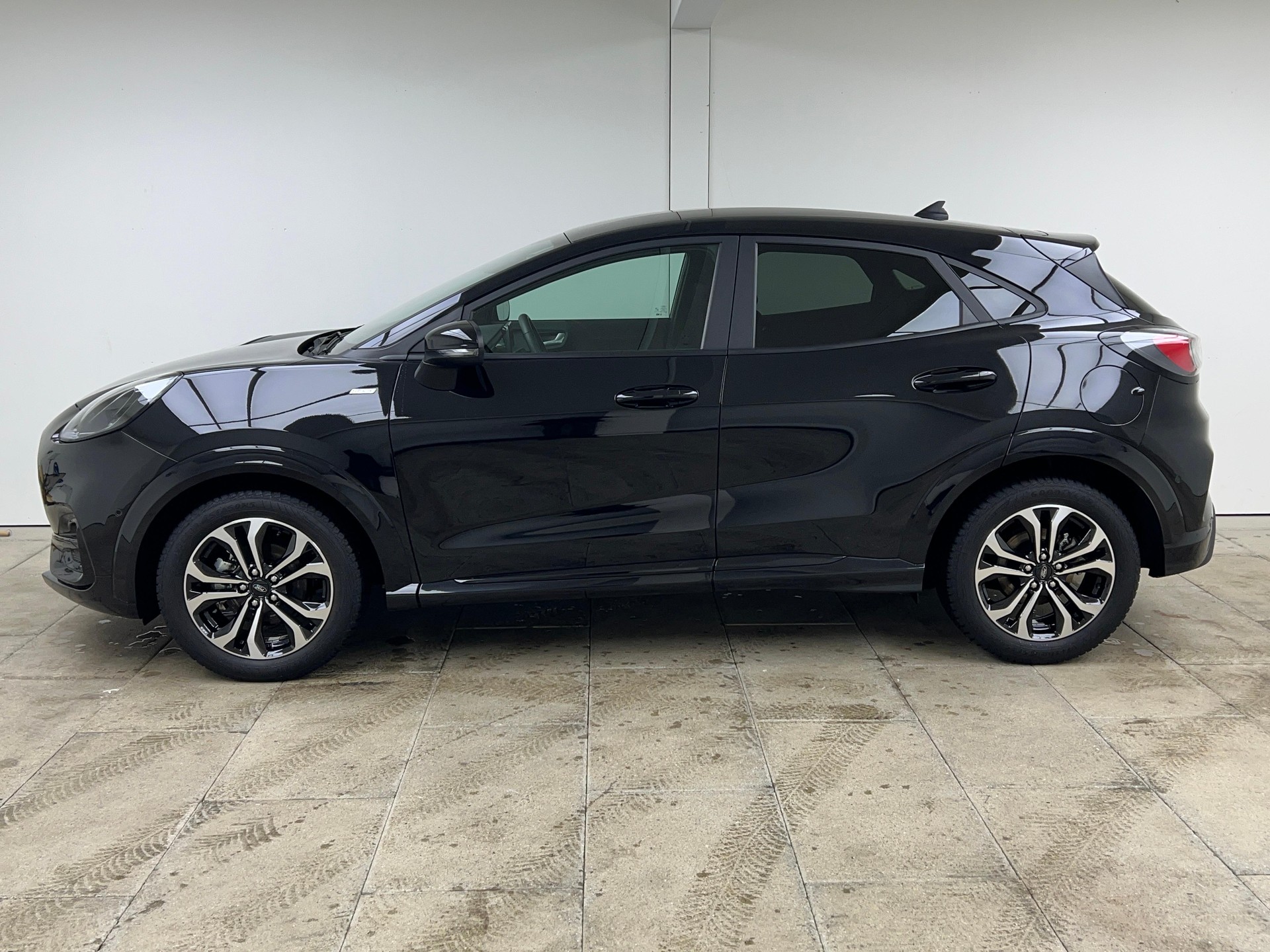 FORD Puma 1.0 EcoB Hybrid 155 ST-Line-image-2