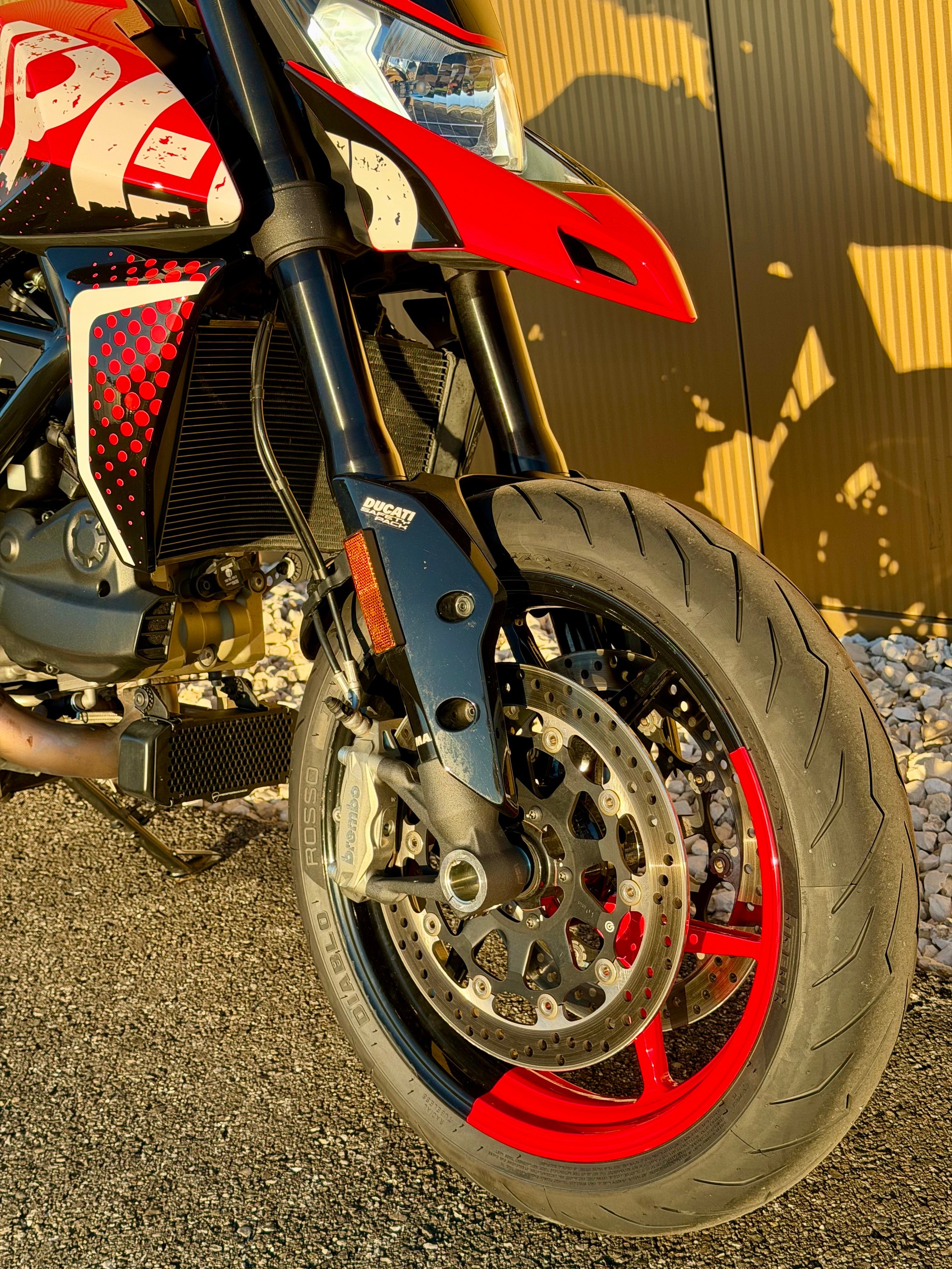 DUCATI Hypermotard 950 RVE (35kW)-showroom-element-1