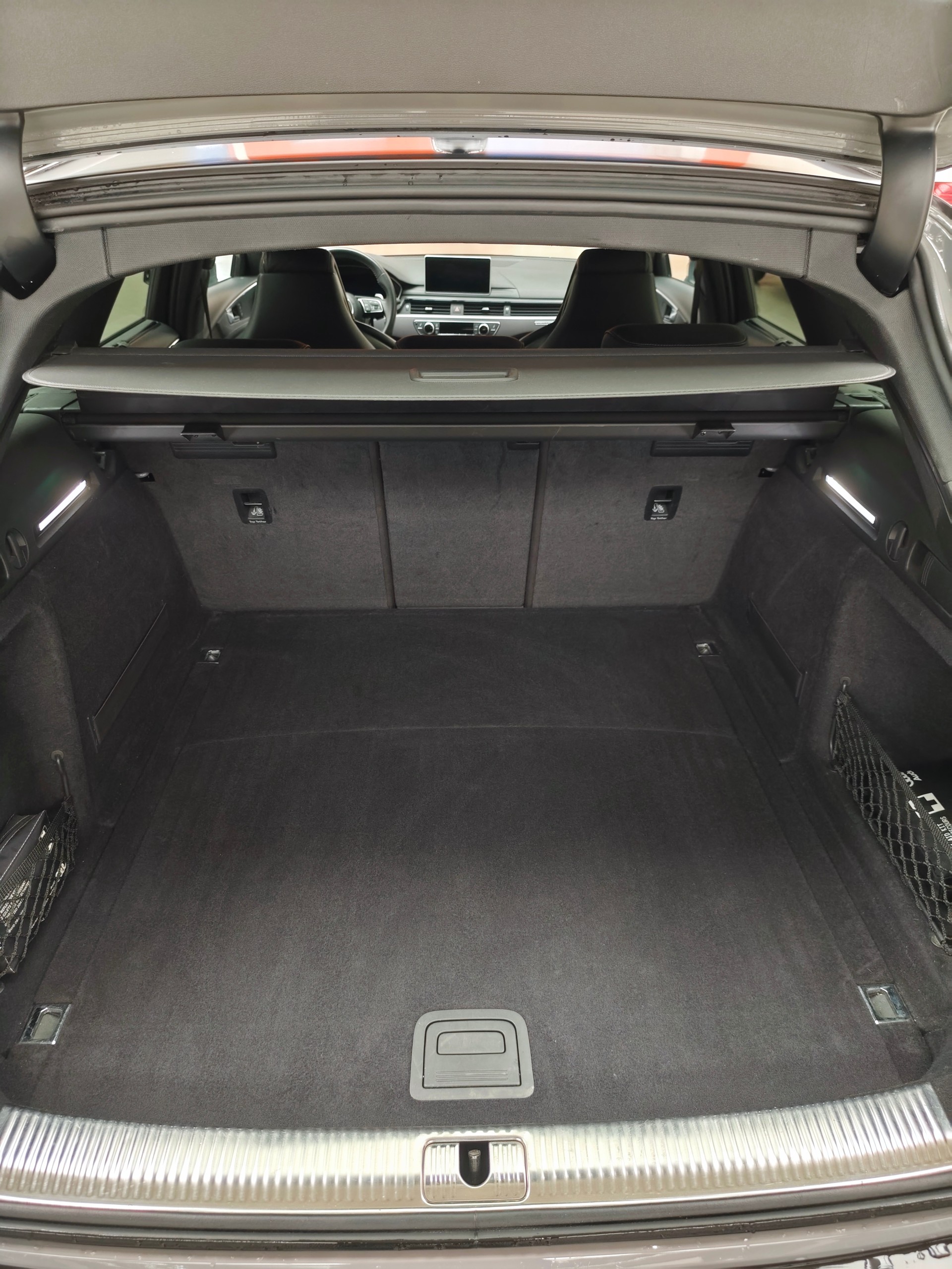 AUDI RS4 Avant 2.9 TFSI quattro tiptronic-image-5