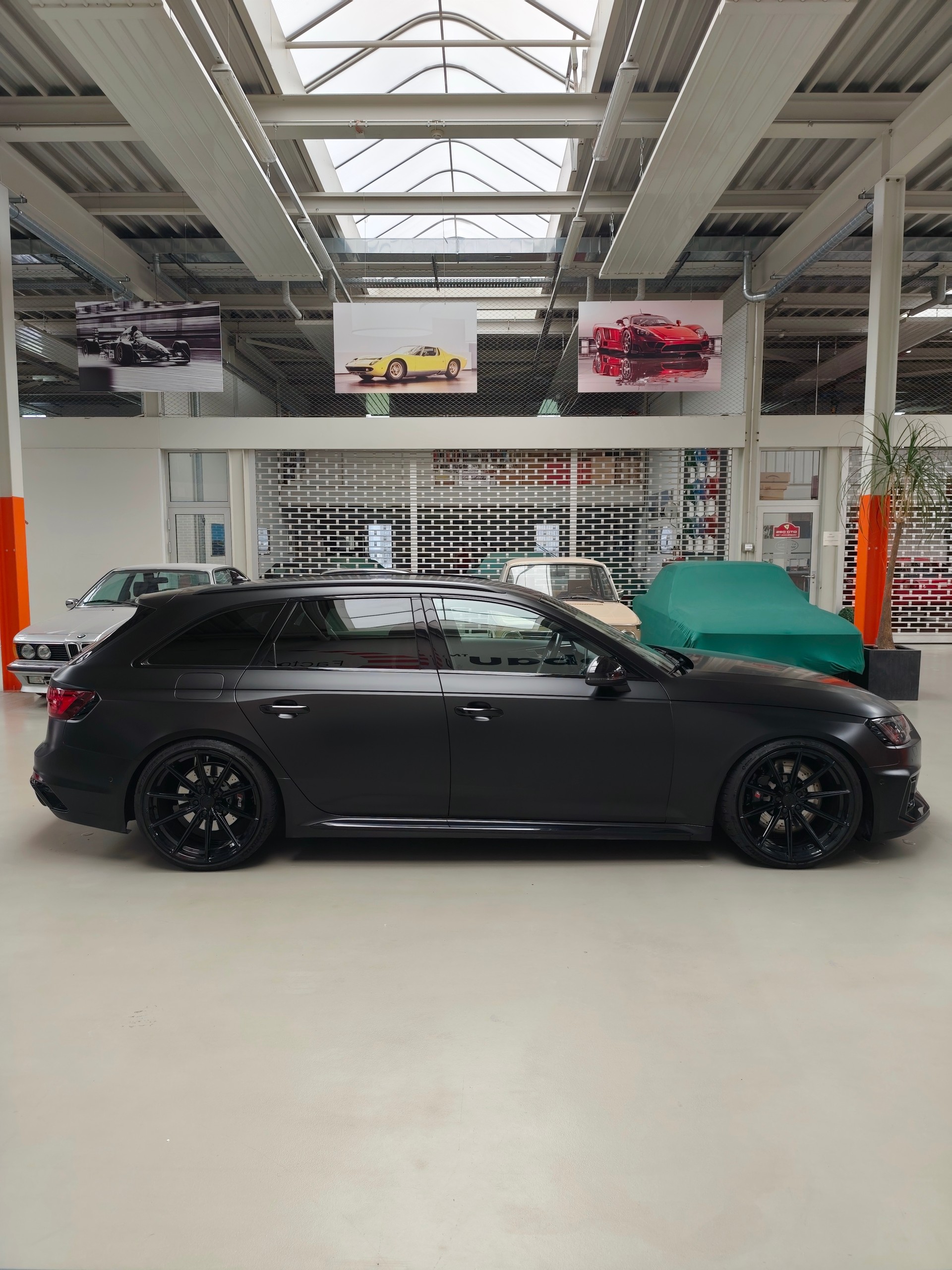 AUDI RS4 Avant 2.9 TFSI quattro tiptronic-image-2