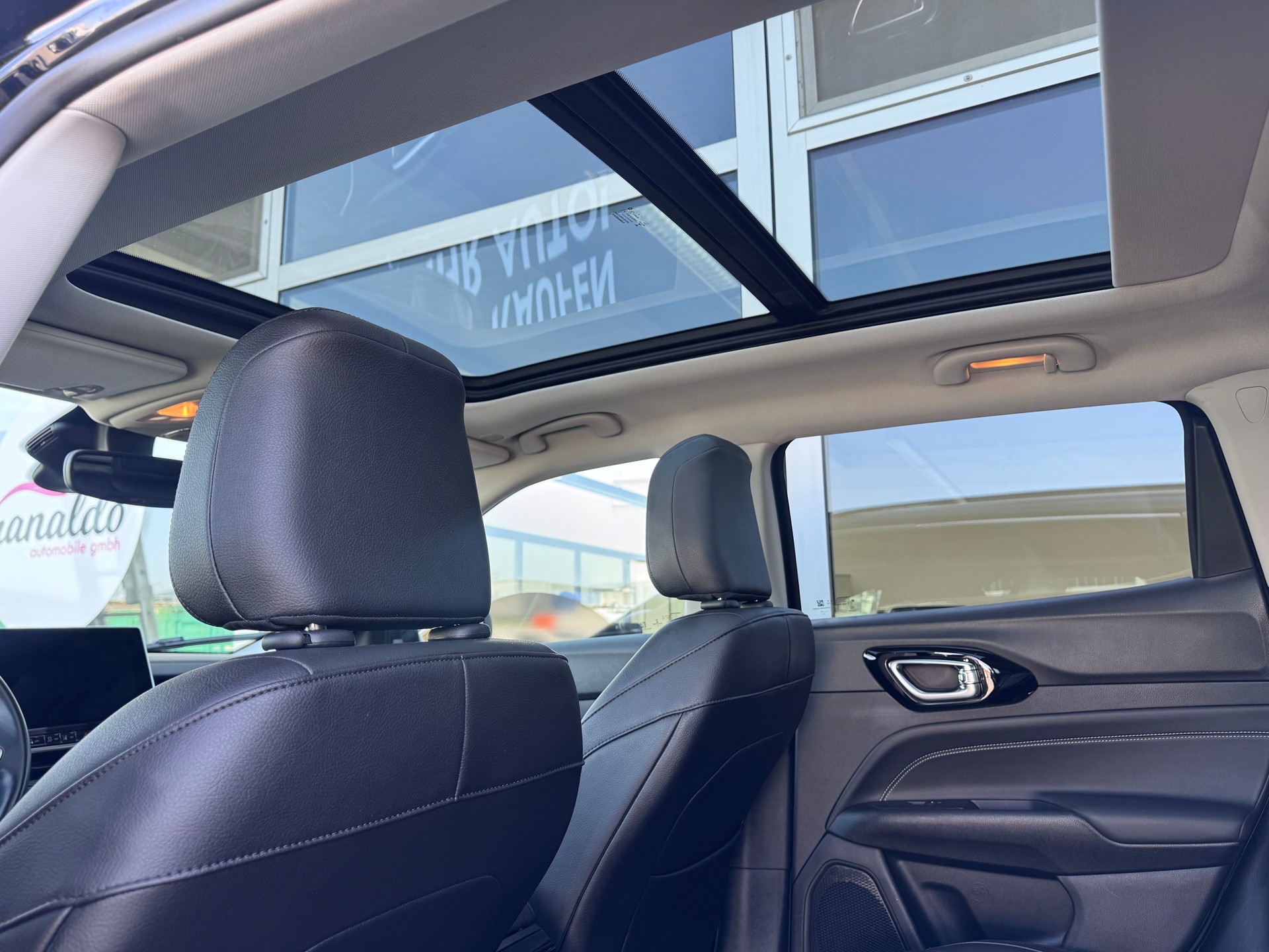 JEEP Compass 4x2 1.3 Limited DKG+Neues Navi-Display+360°Kamera+Panorama-Glasdach+El. Heckklappe+Sitz-/Lenkradheizung+18"Alu+-image-11