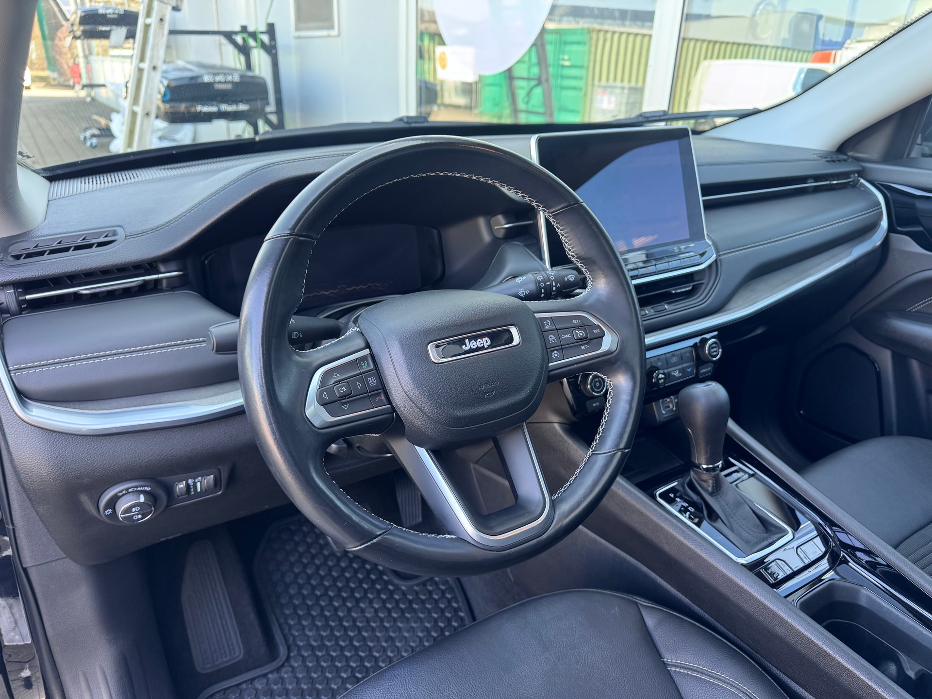 JEEP Compass 4x2 1.3 Limited DKG+Neues Navi-Display+360°Kamera+Panorama-Glasdach+El. Heckklappe+Sitz-/Lenkradheizung+18"Alu+-image-14