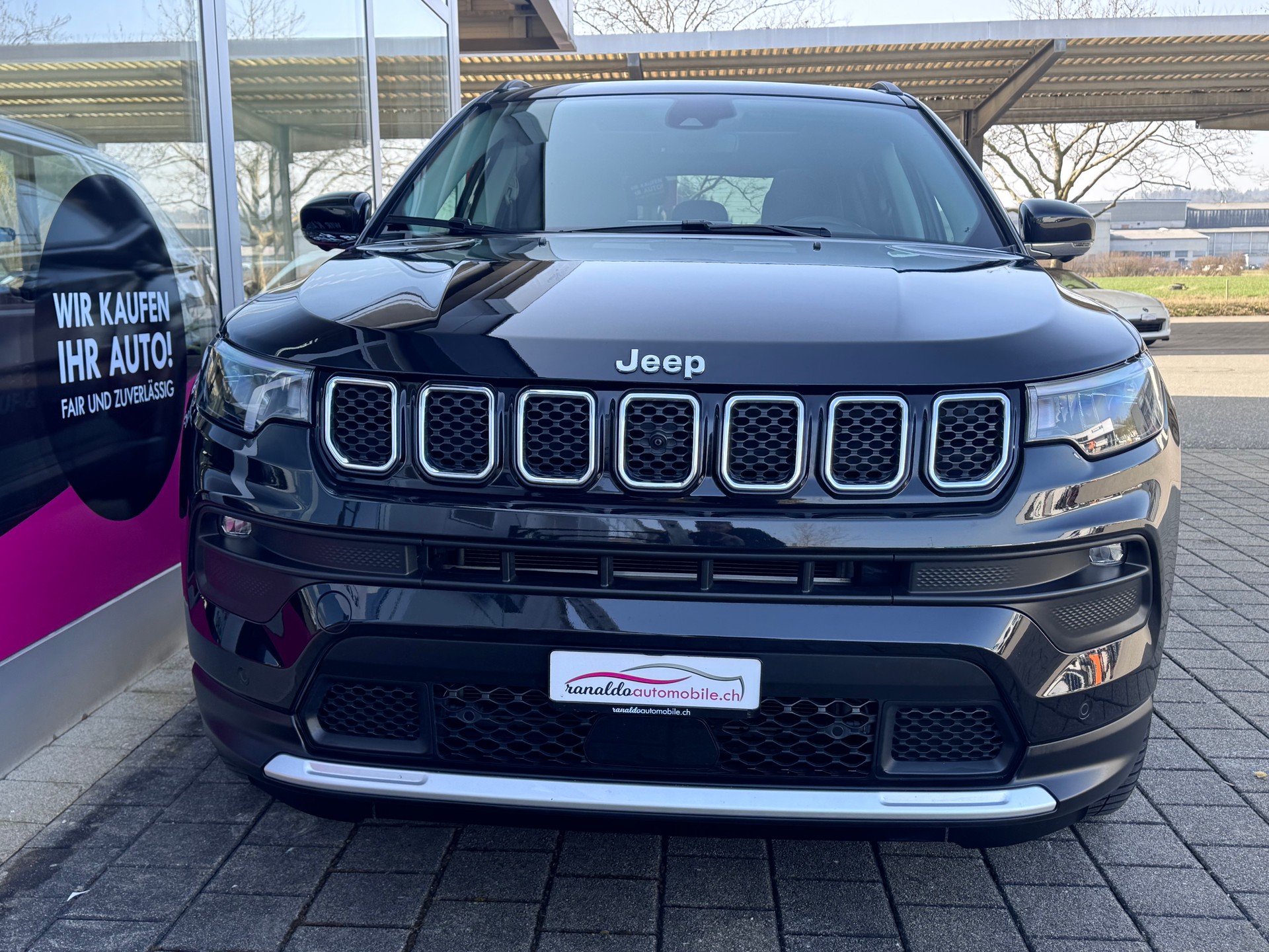 JEEP Compass 4x2 1.3 Limited DKG+Neues Navi-Display+360°Kamera+Panorama-Glasdach+El. Heckklappe+Sitz-/Lenkradheizung+18"Alu+-image-4