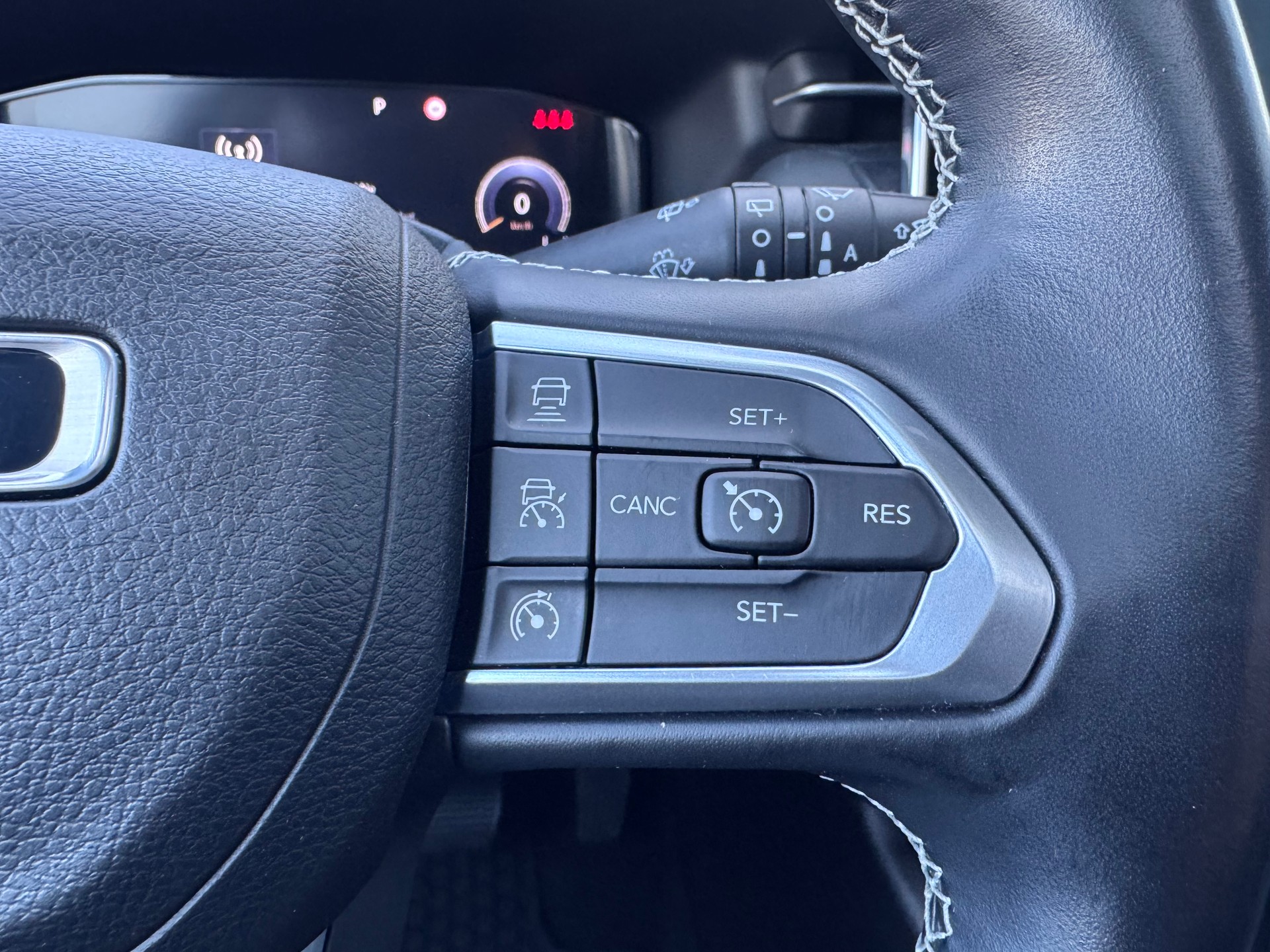 JEEP Compass 4x2 1.3 Limited DKG+Neues Navi-Display+360°Kamera+Panorama-Glasdach+El. Heckklappe+Sitz-/Lenkradheizung+18"Alu+-image-18