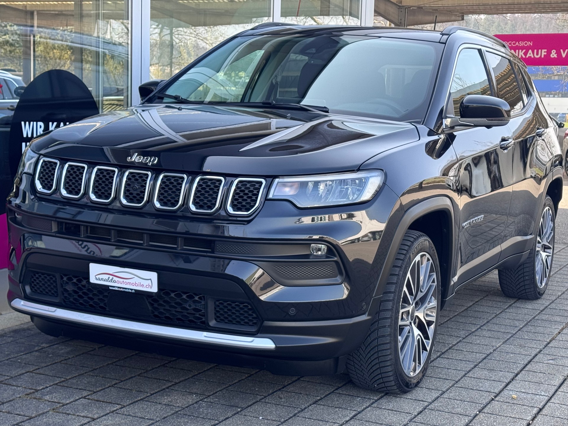 JEEP Compass 4x2 1.3 Limited DKG+Neues Navi-Display+360°Kamera+Panorama-Glasdach+El. Heckklappe+Sitz-/Lenkradheizung+18"Alu+-image-2
