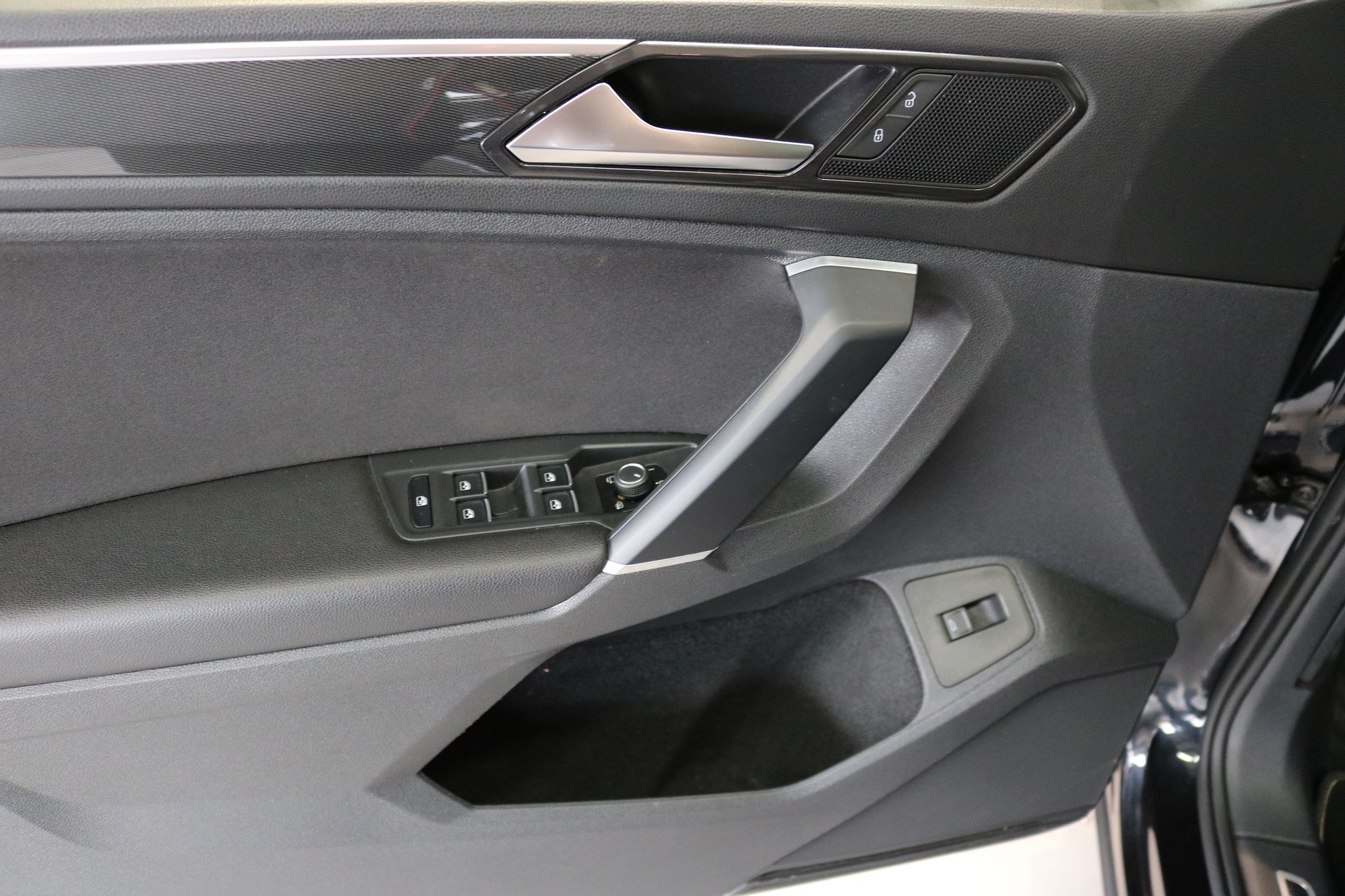 VW Tiguan 2.0TSI Highline 4Motion DSG-image-14