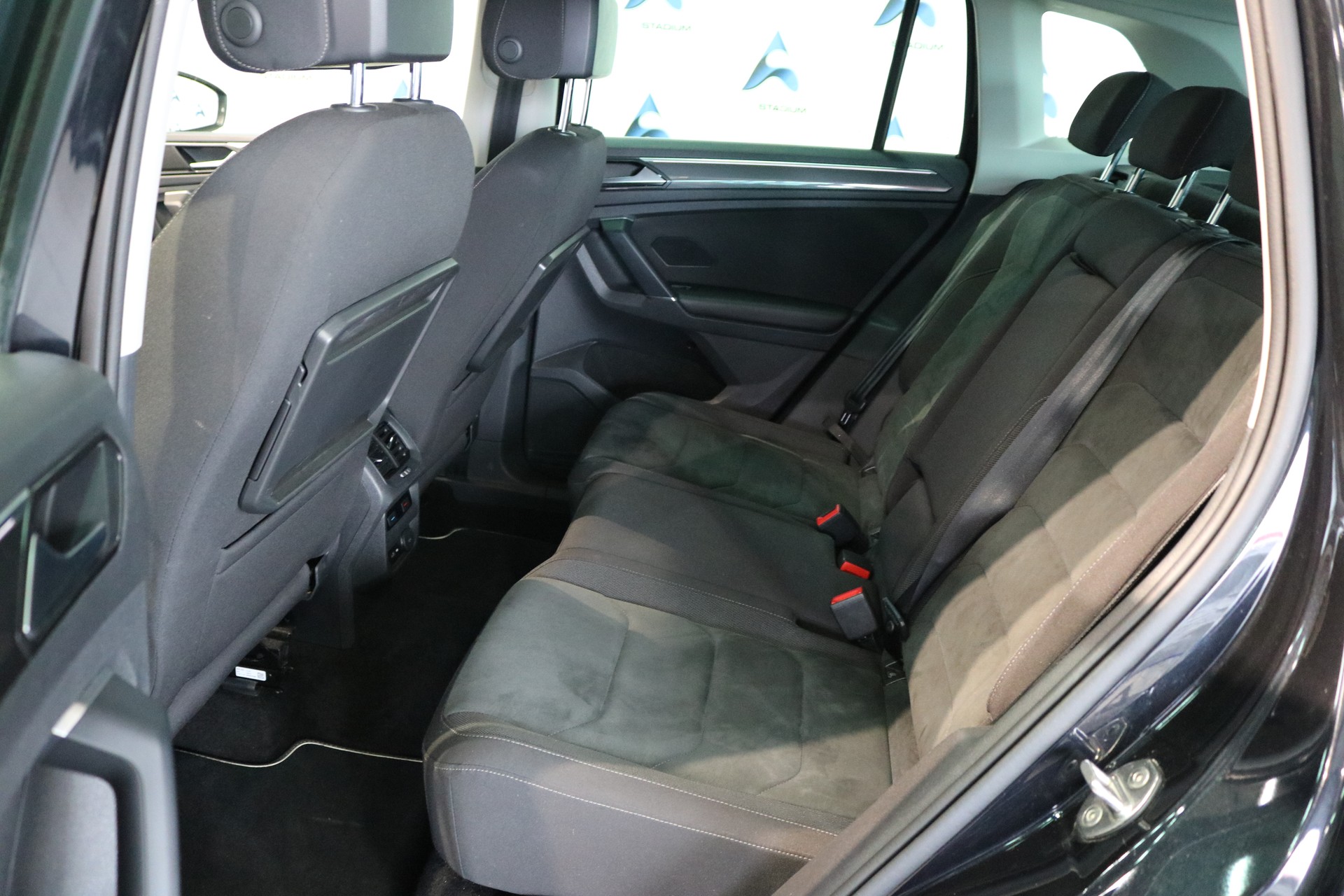 VW Tiguan 2.0TSI Highline 4Motion DSG-image-4