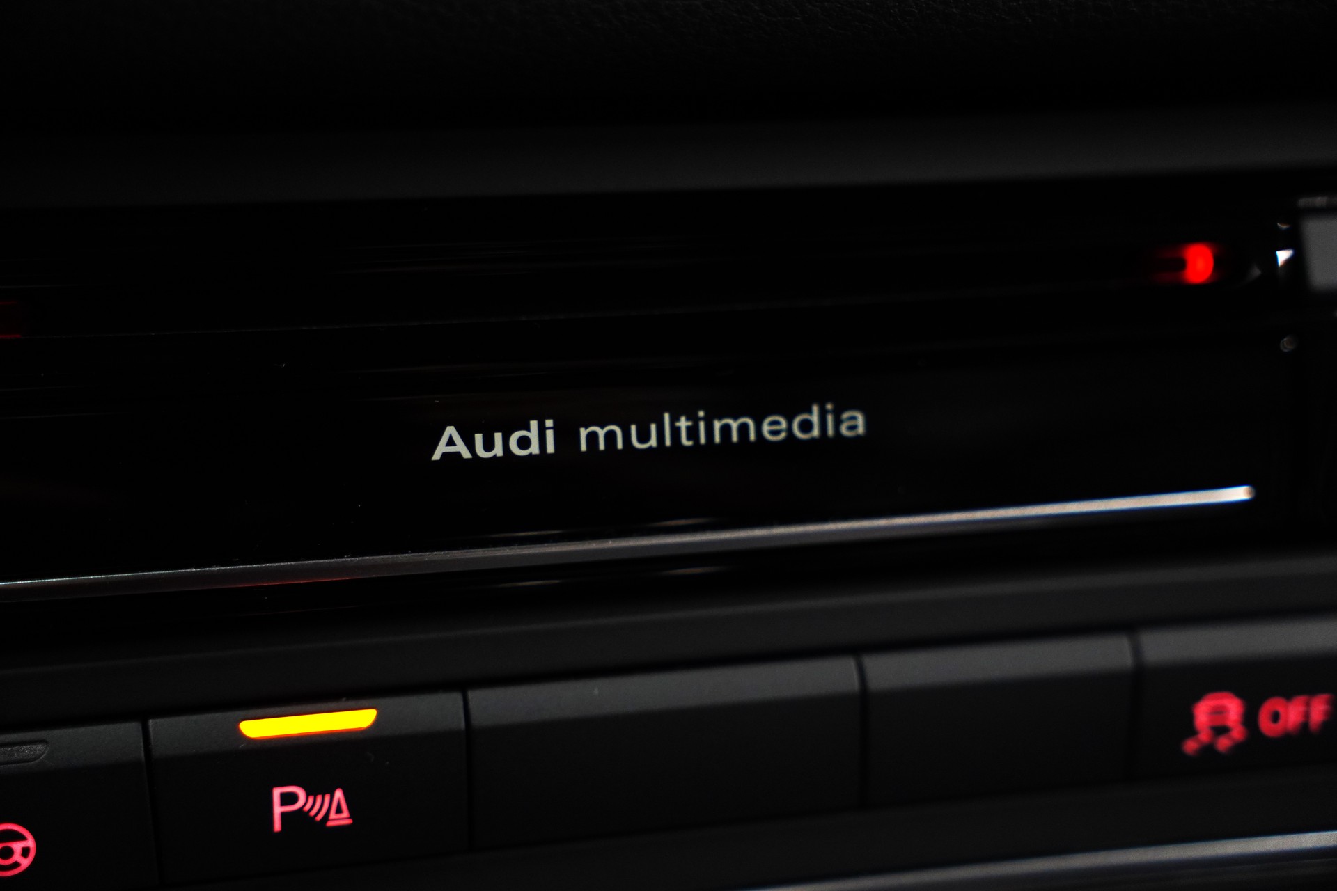 AUDI RS6 Avant 4.0 TFSI V8 performance quattro-image-16
