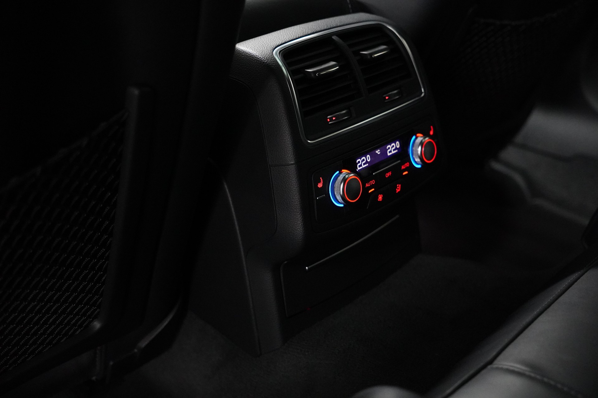 AUDI RS6 Avant 4.0 TFSI V8 performance quattro-image-19