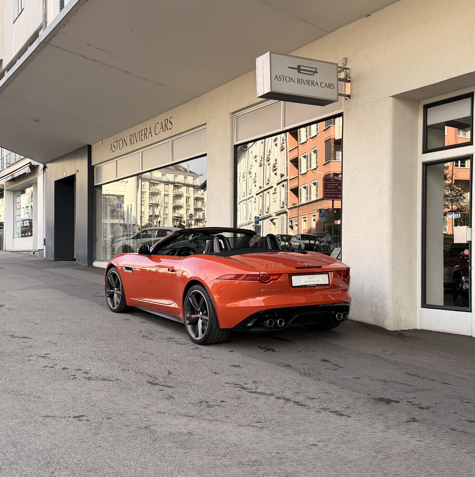 JAGUAR F-Type Convertible 5.0 V8 S/C-image-4