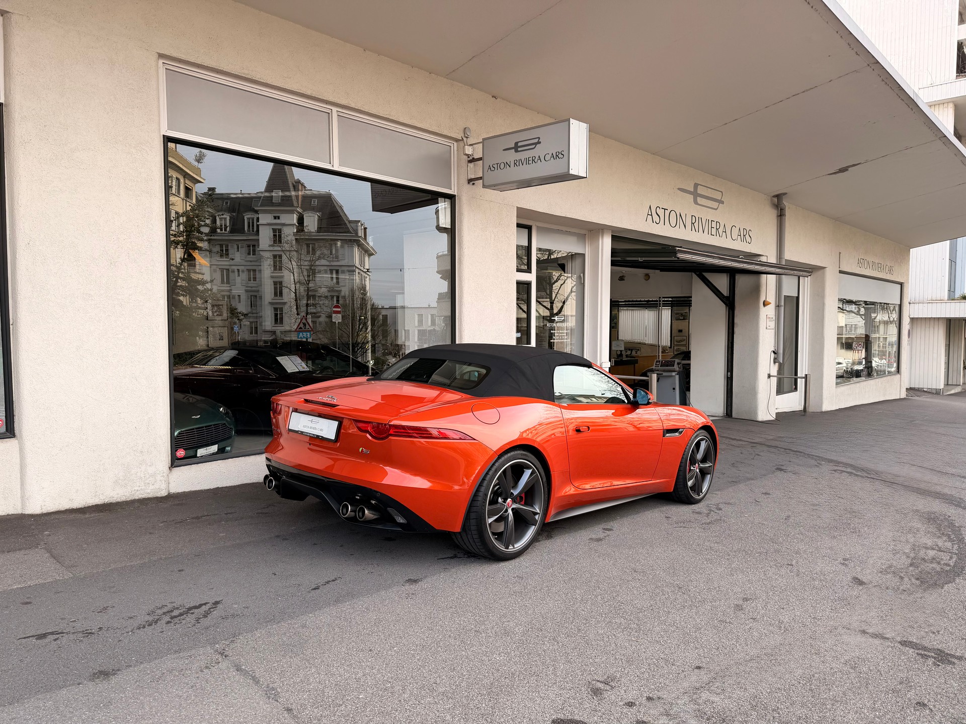 JAGUAR F-Type Convertible 5.0 V8 S/C-image-9
