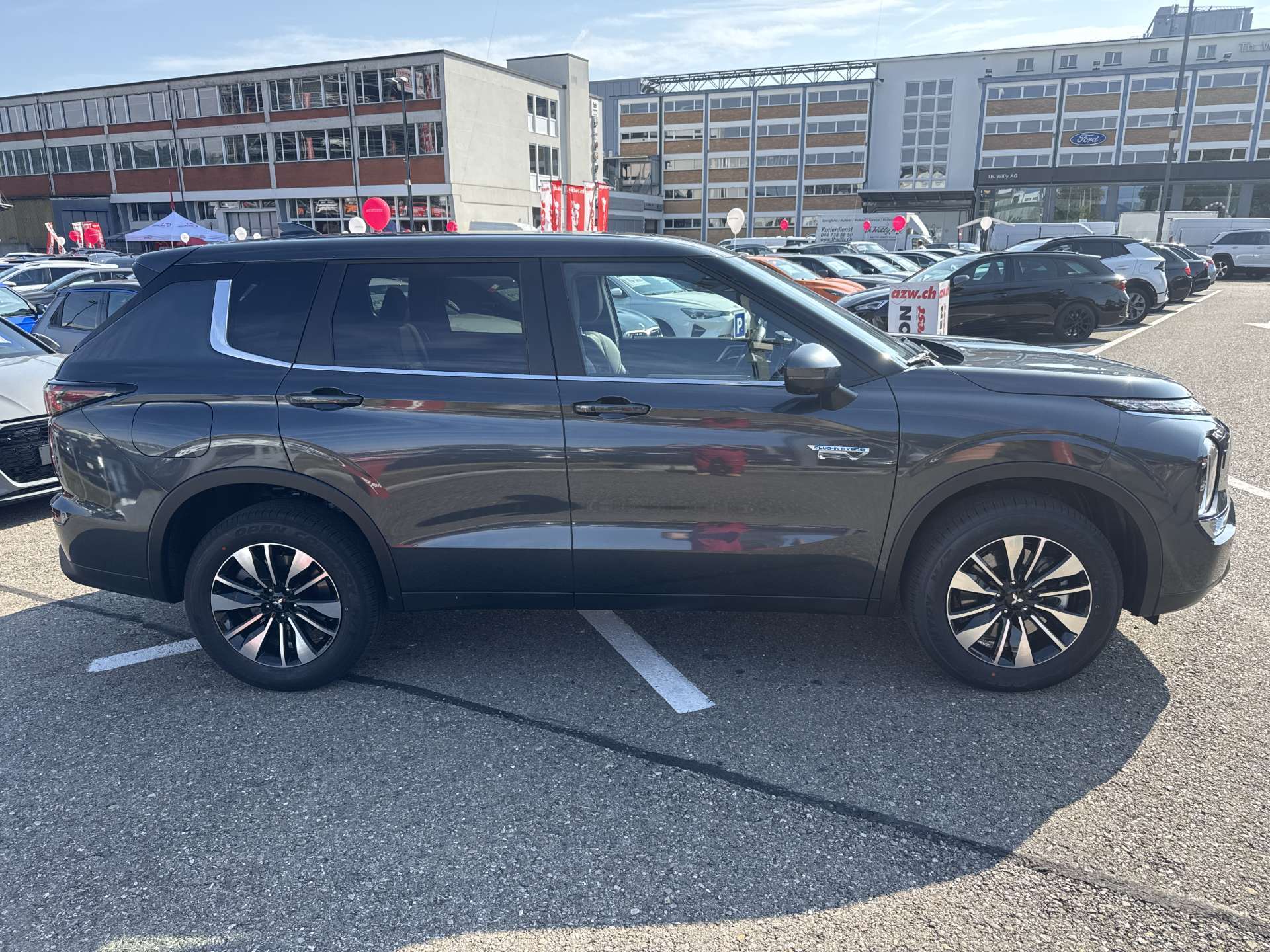 MITSUBISHI Outlander 2.4 PHEV Invite 306PS 4WD Automat-image-9