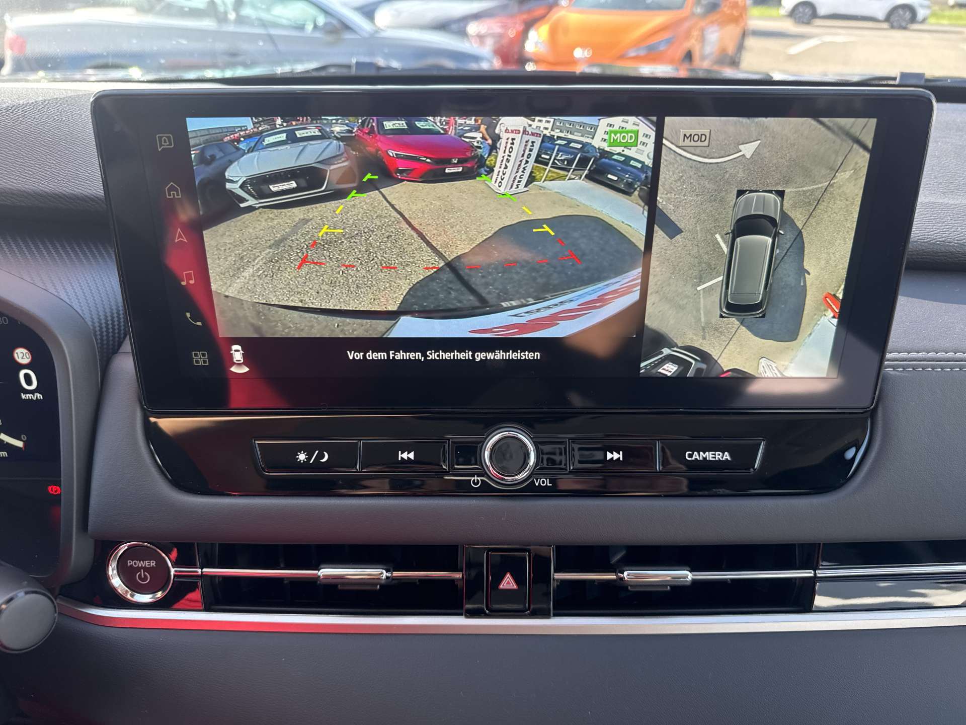 MITSUBISHI Outlander 2.4 PHEV Invite 306PS 4WD Automat-image-8