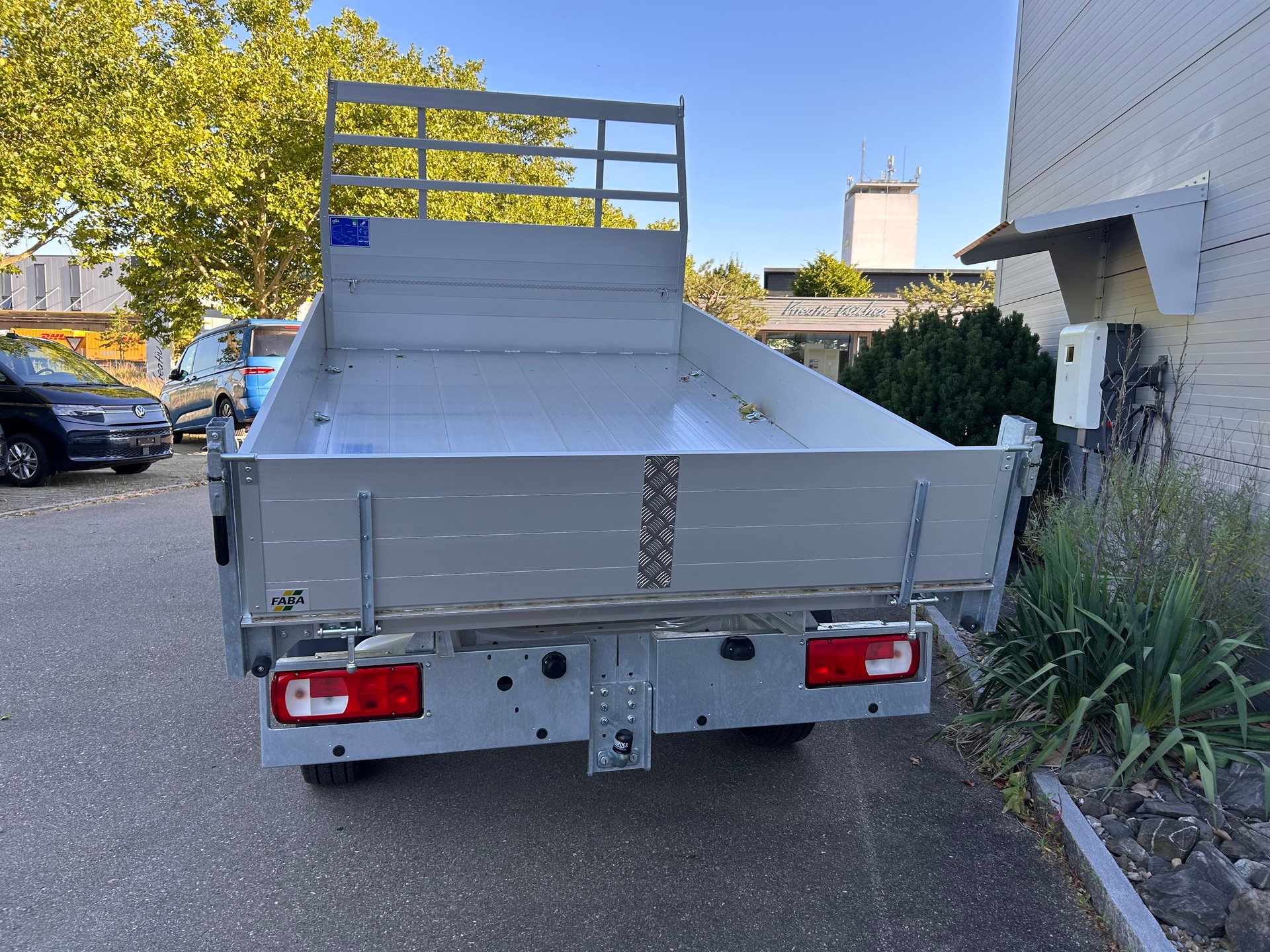 VW Crafter 35 2.0 BiTDI Champion L3 4M Kipp./Prits./Koff+Heb. A-showroom-element-3