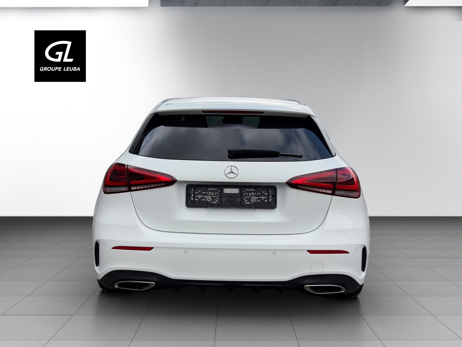 MERCEDES-BENZ A 250 AMG Line-image-5