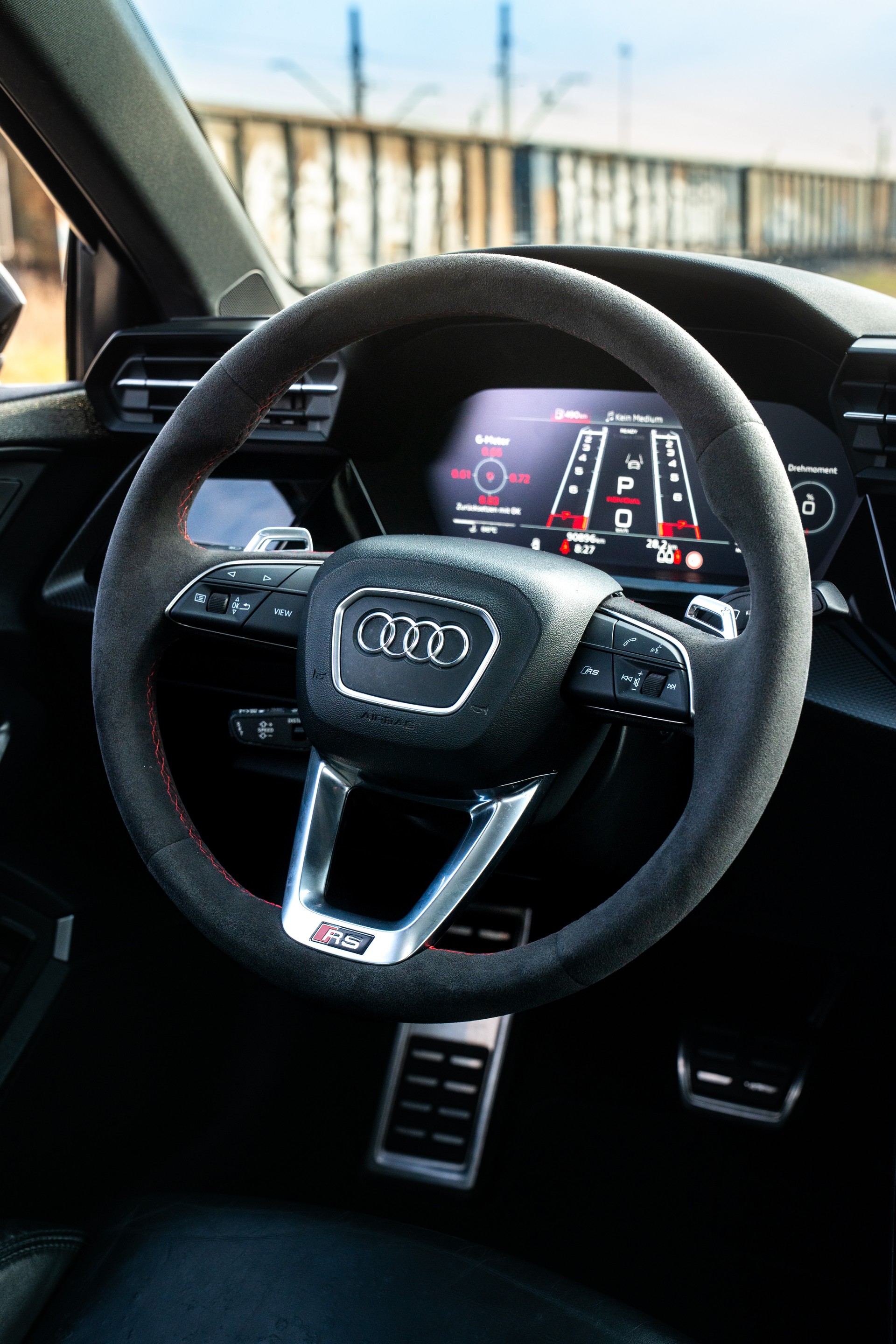 AUDI RS3 Sportback 2.5 TSI quattro S-tronic-image-12