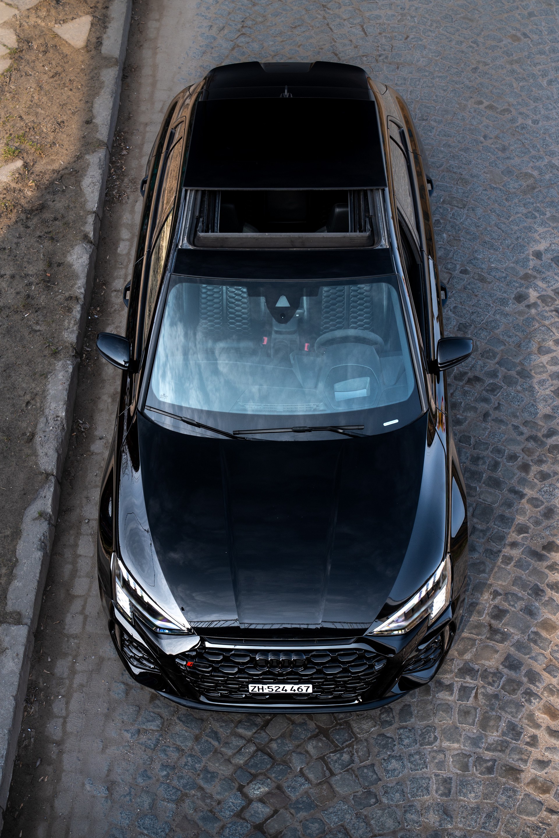AUDI RS3 Sportback 2.5 TSI quattro S-tronic-image-14