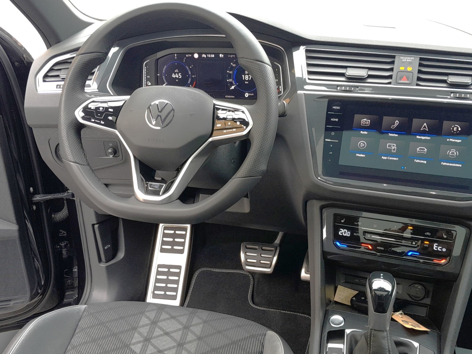 VW Tiguan 1.4TSI PHEV Selection DSG-image-7