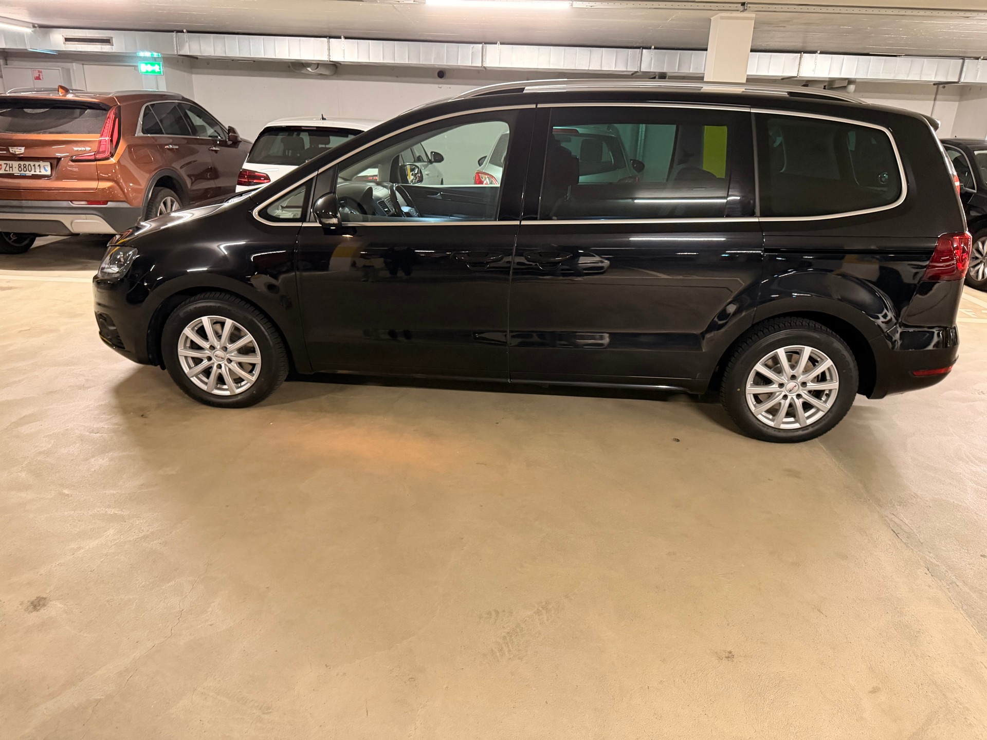 SEAT 2.0 TDI 140 Style DSG S/S-image-1