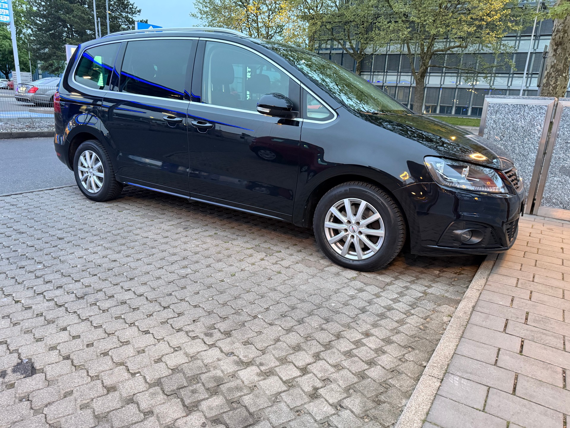 SEAT 2.0 TDI 140 Style DSG S/S-image-0
