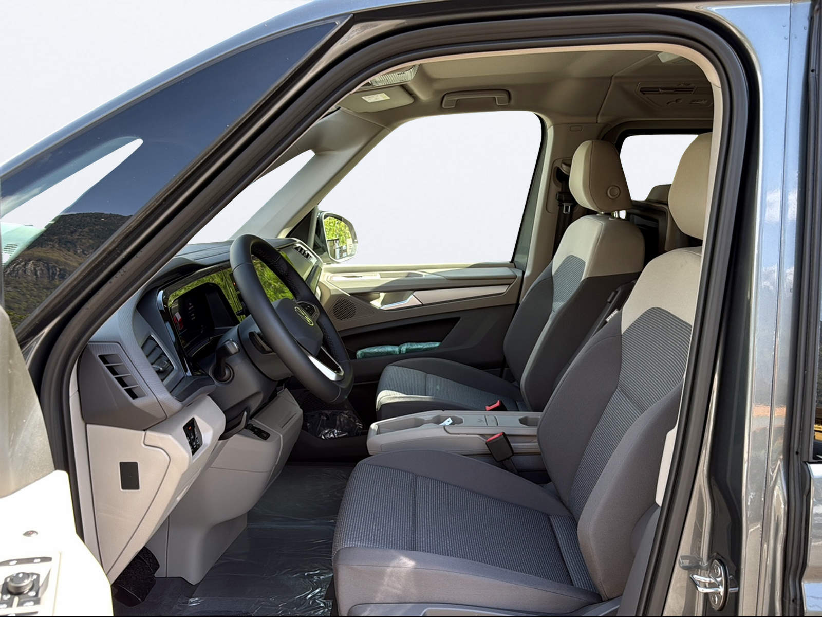 VW Multivan 1.5 eHybrid Liberty 4Motion DSG-image-8