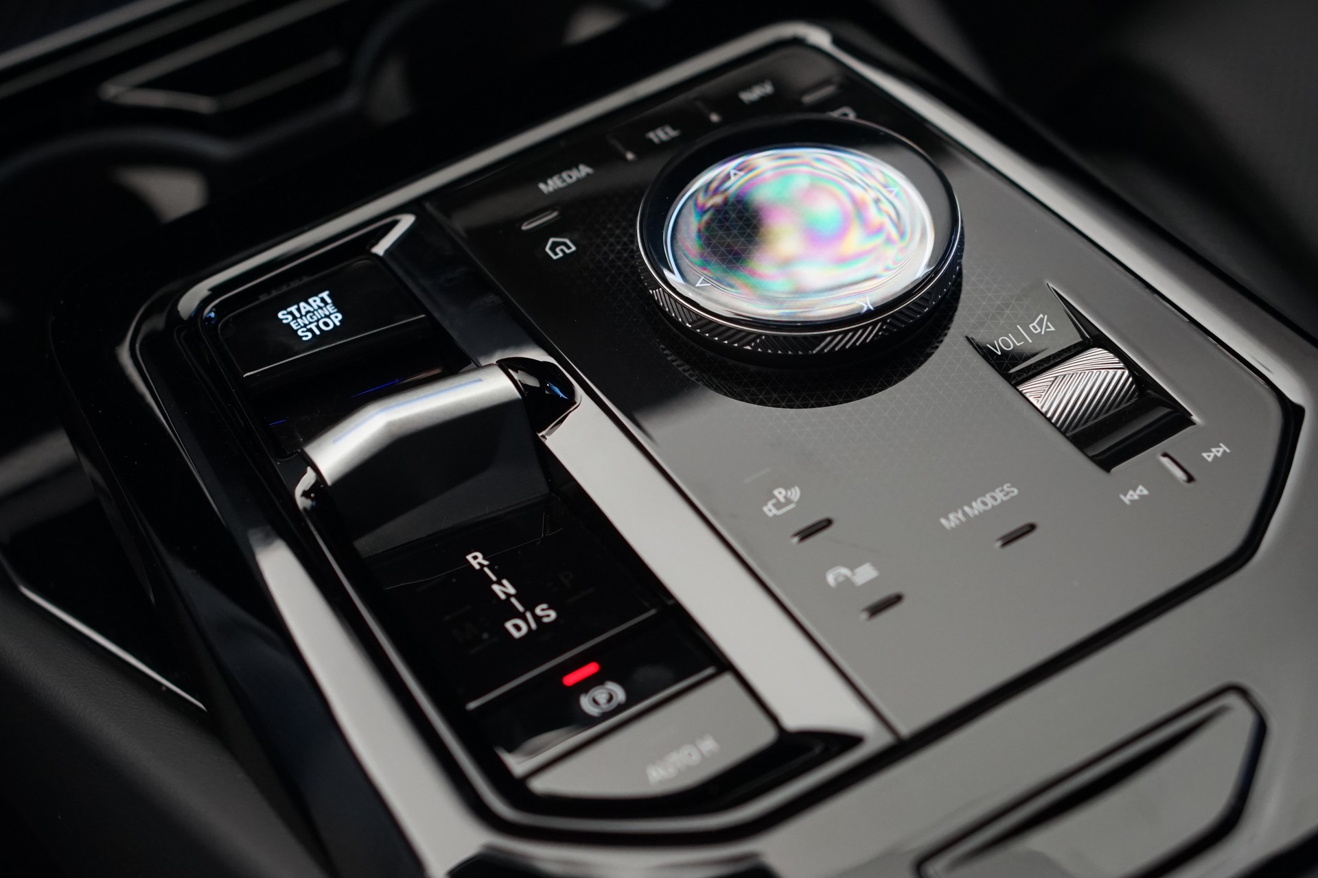 BMW 540d xDrive 48V Touring M Sport Steptronic *Standheizung* *AHK* *B&W* *Carbon*-image-41