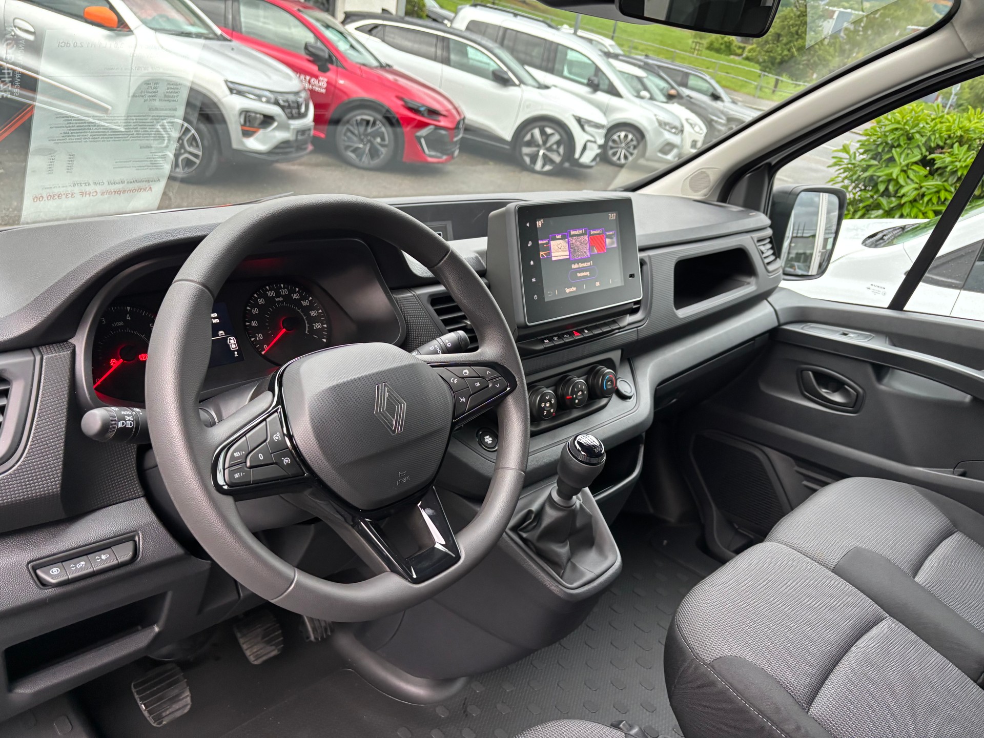 RENAULT Trafic 2.0 Blue dCi 130 Advance L1H1-image-7