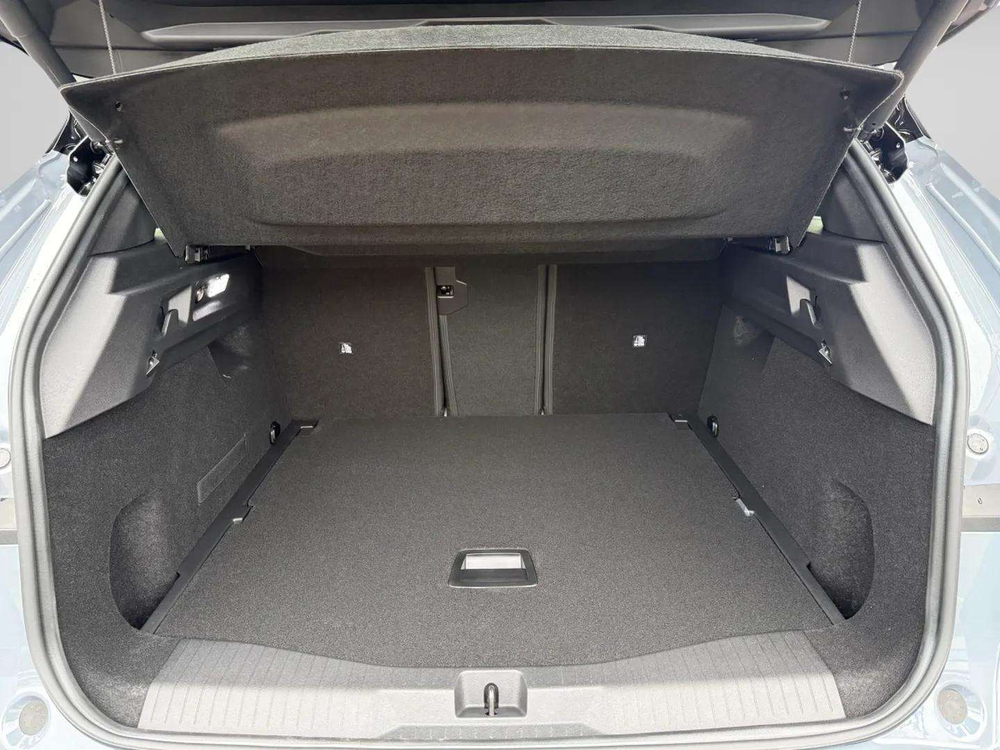 OPEL Grandland ULTIMATE 1.6PHEV eDCT-image-19