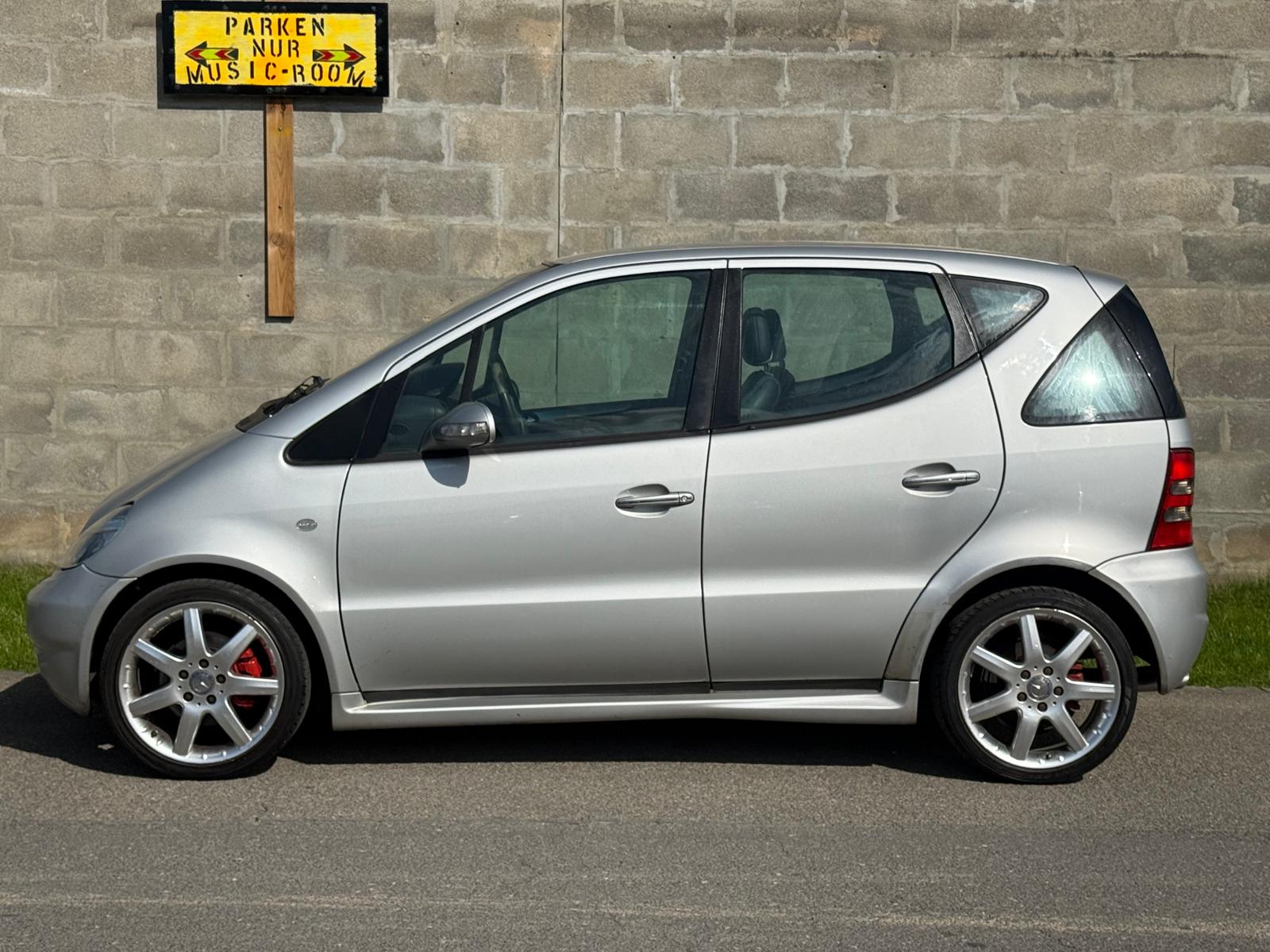 MERCEDES-BENZ A 210 Evolution-image-1