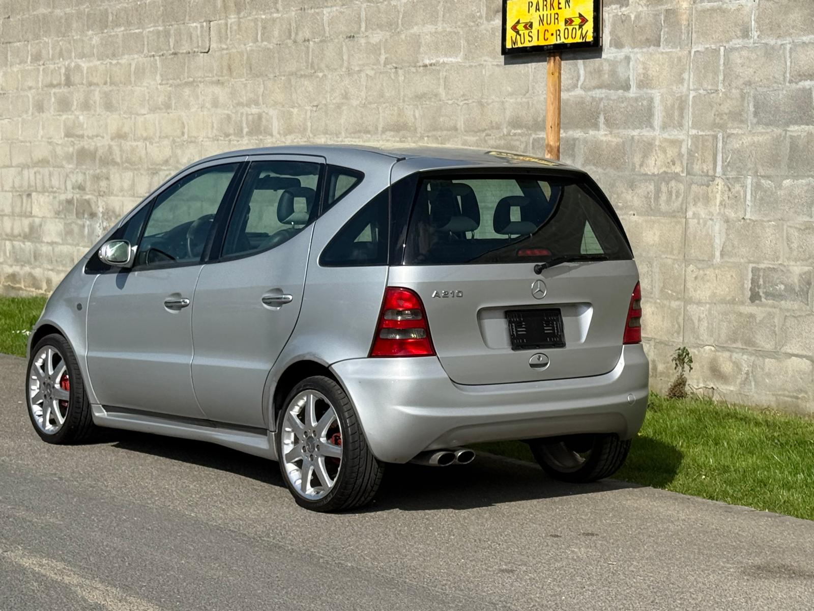 MERCEDES-BENZ A 210 Evolution-image-4