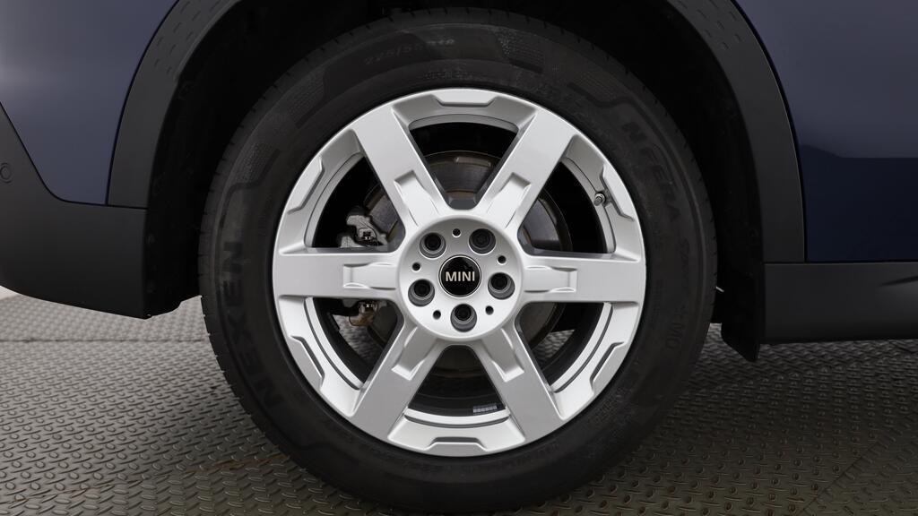 MINI Countryman E-image-10