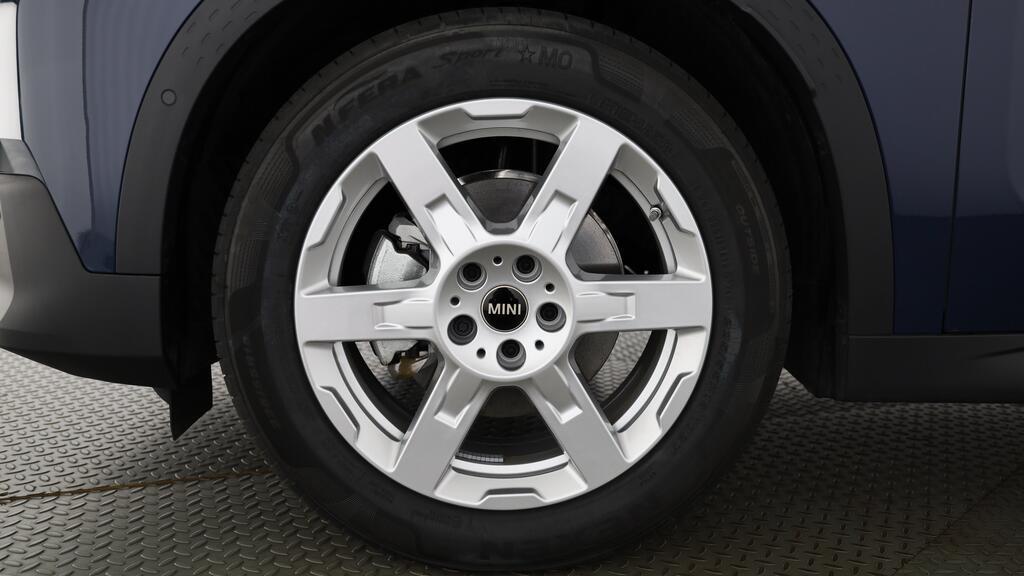 MINI Countryman E-image-9
