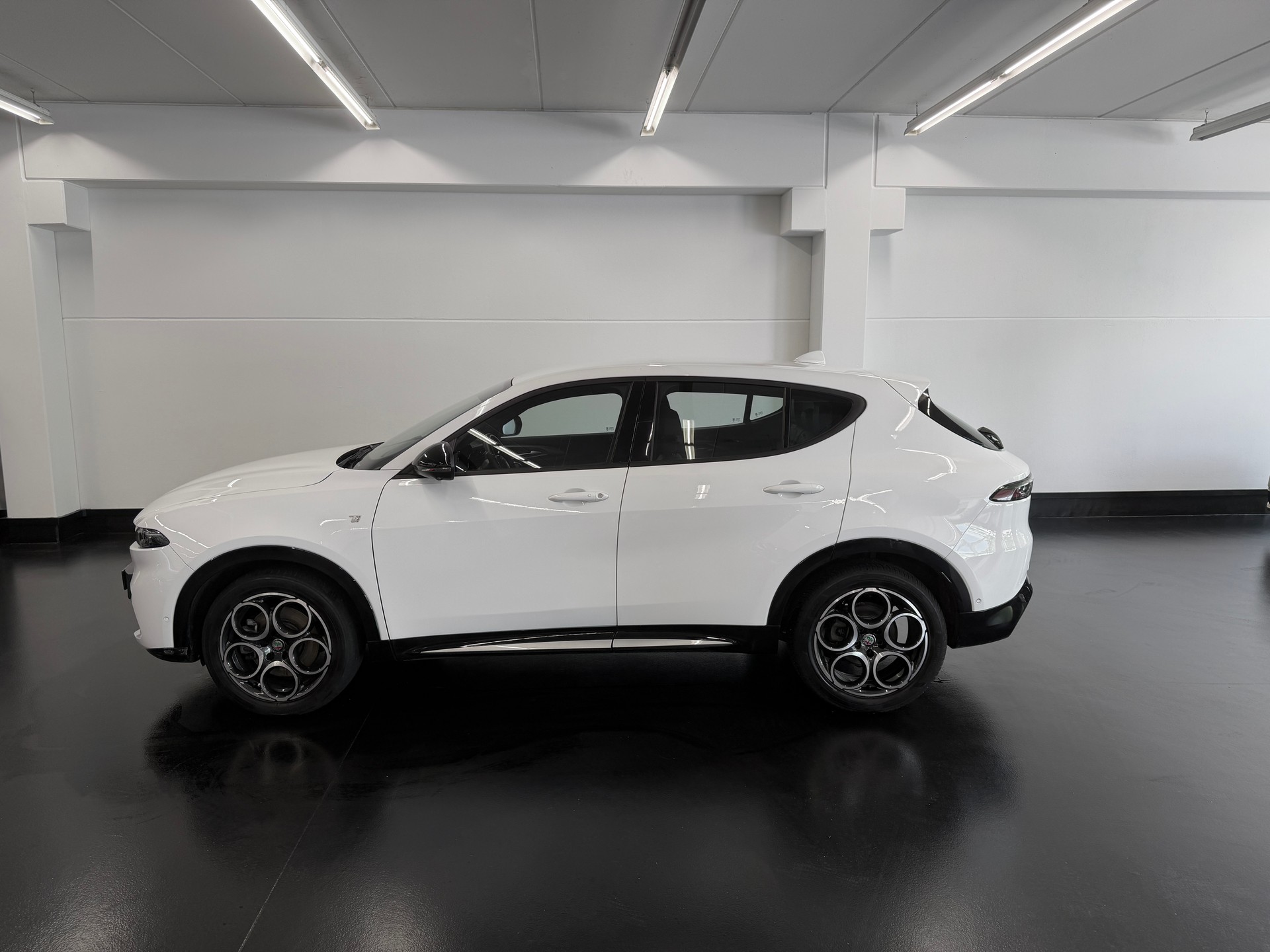 ALFA ROMEO Tonale 1.5 48V Hybrid Ti-image-2
