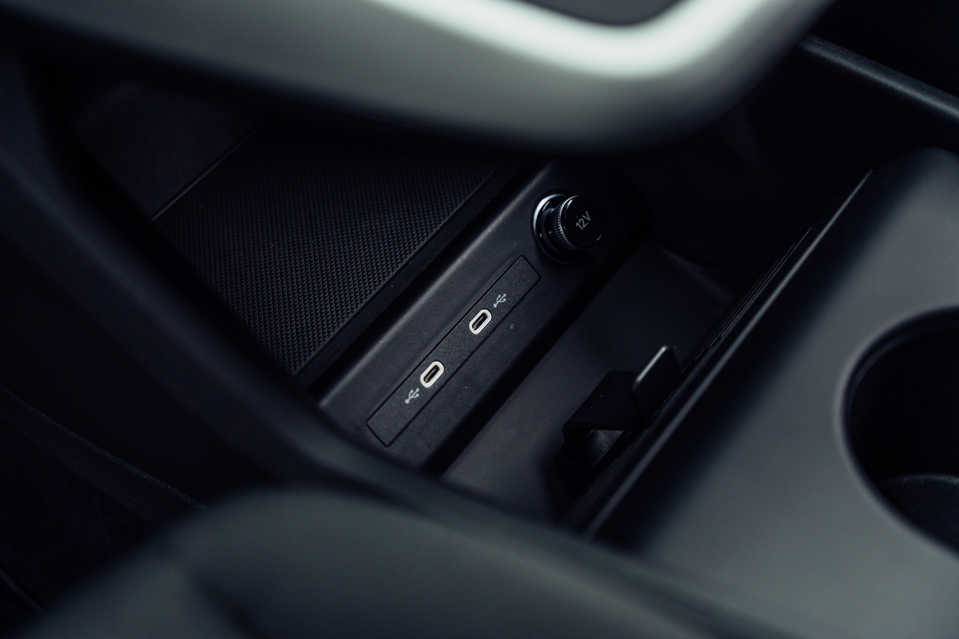 AUDI Q4 e-tron 35-image-12