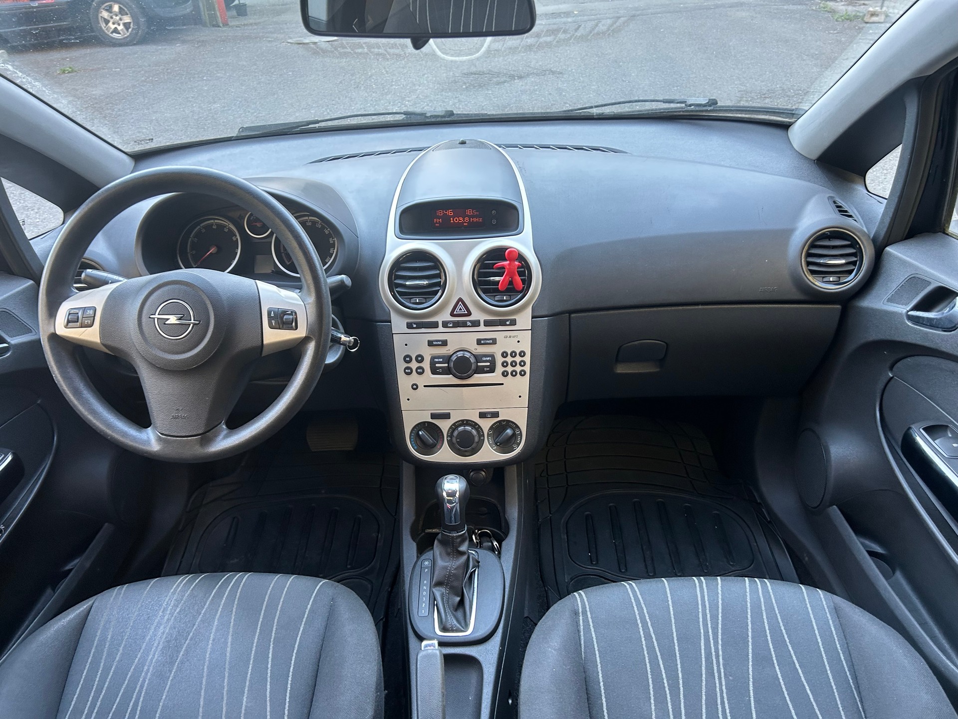 OPEL Corsa 1.4 TP Color Edition Automatic-image-7
