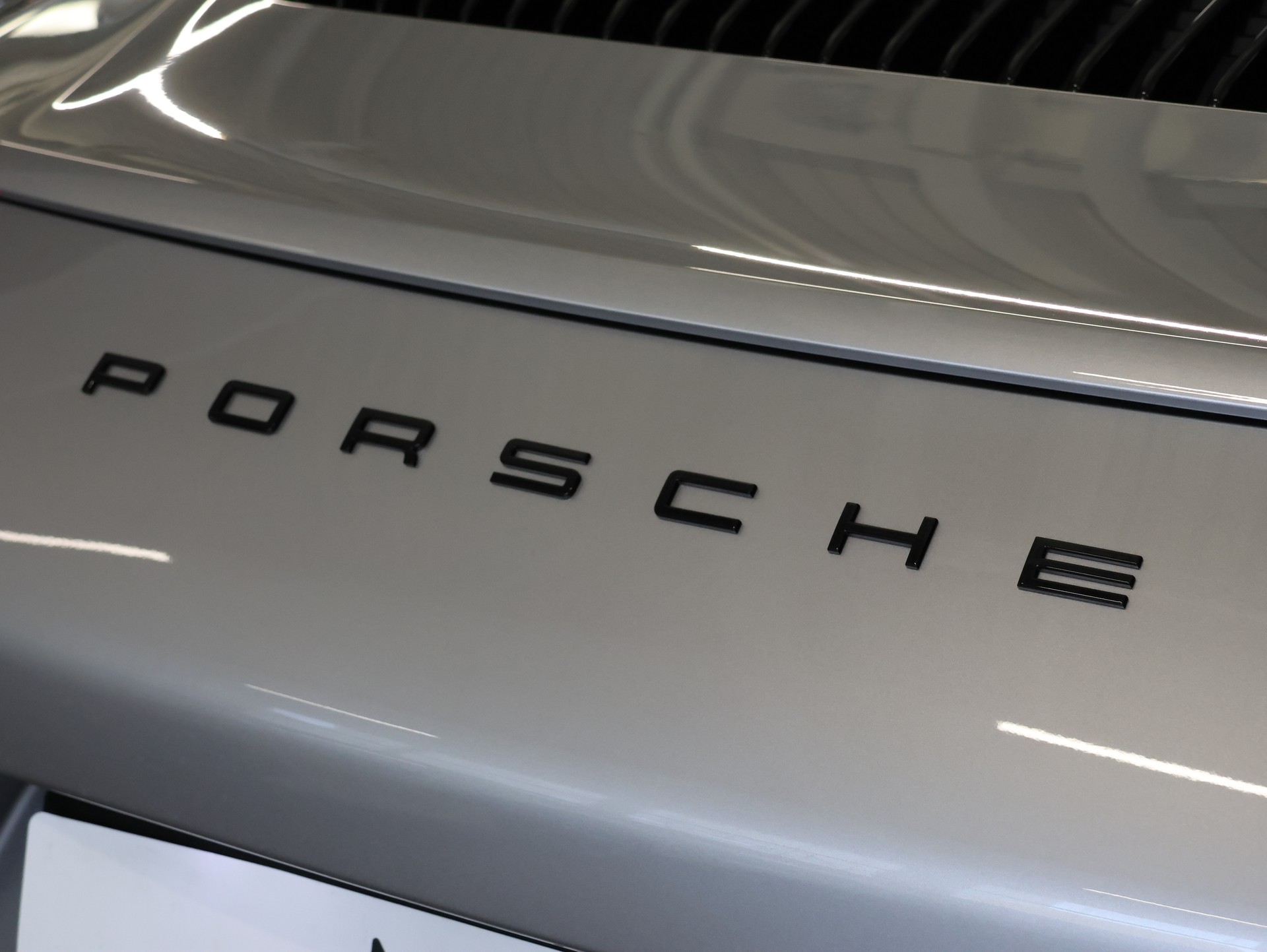 PORSCHE 911 Carrera PDK *Aerokit* *Sitzheizung/lüftung* *Bose*-image-12