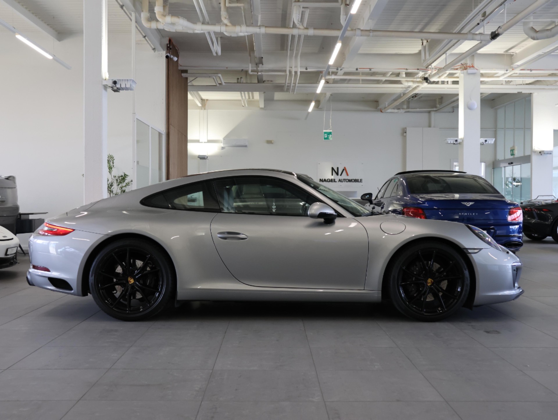 PORSCHE 911 Carrera PDK *Aerokit* *Sitzheizung/lüftung* *Bose*-image-6