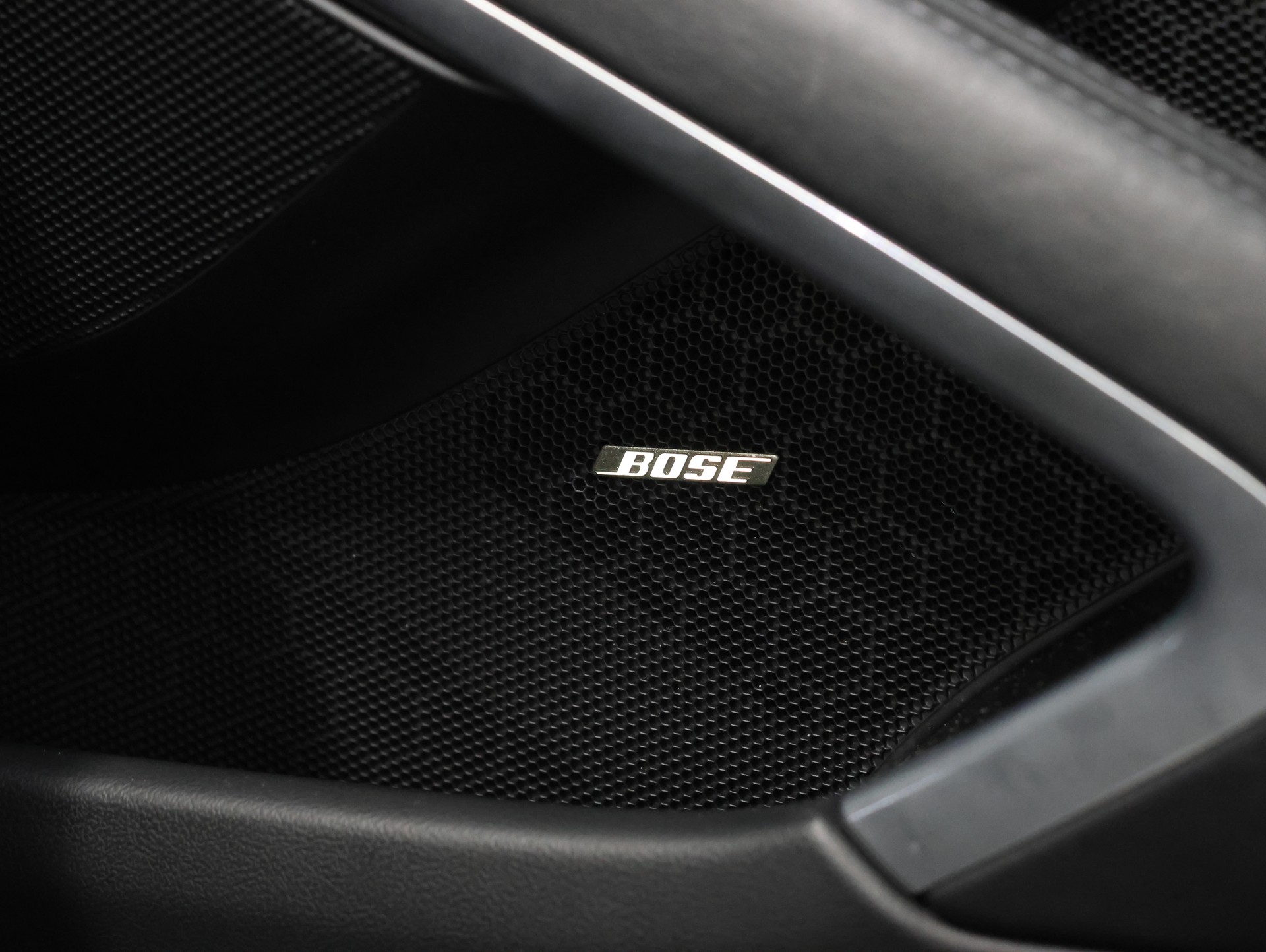 PORSCHE 911 Carrera PDK *Aerokit* *Sitzheizung/lüftung* *Bose*-image-30