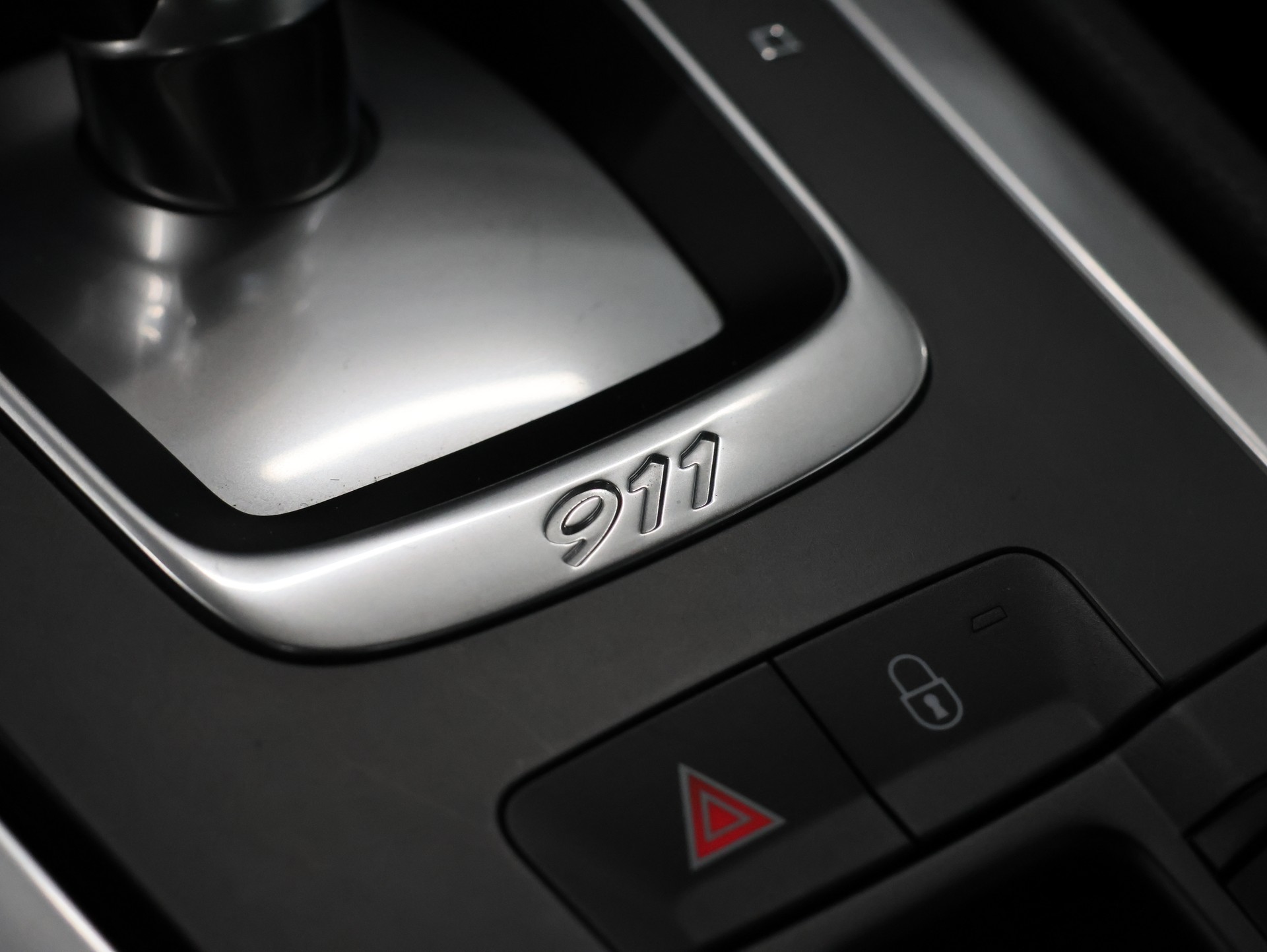 PORSCHE 911 Carrera PDK *Aerokit* *Sitzheizung/lüftung* *Bose*-image-27