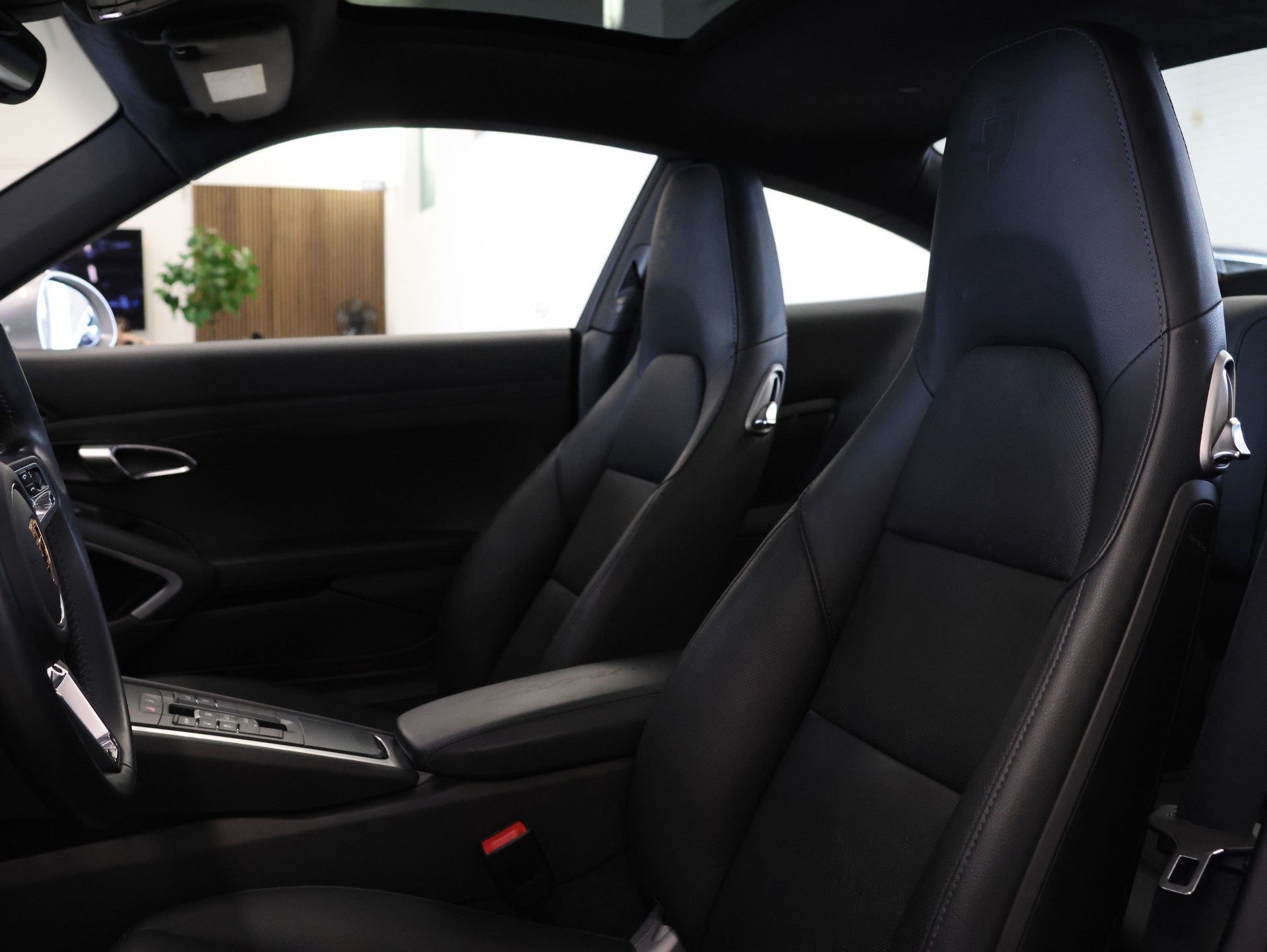 PORSCHE 911 Carrera PDK *Aerokit* *Sitzheizung/lüftung* *Bose*-image-17