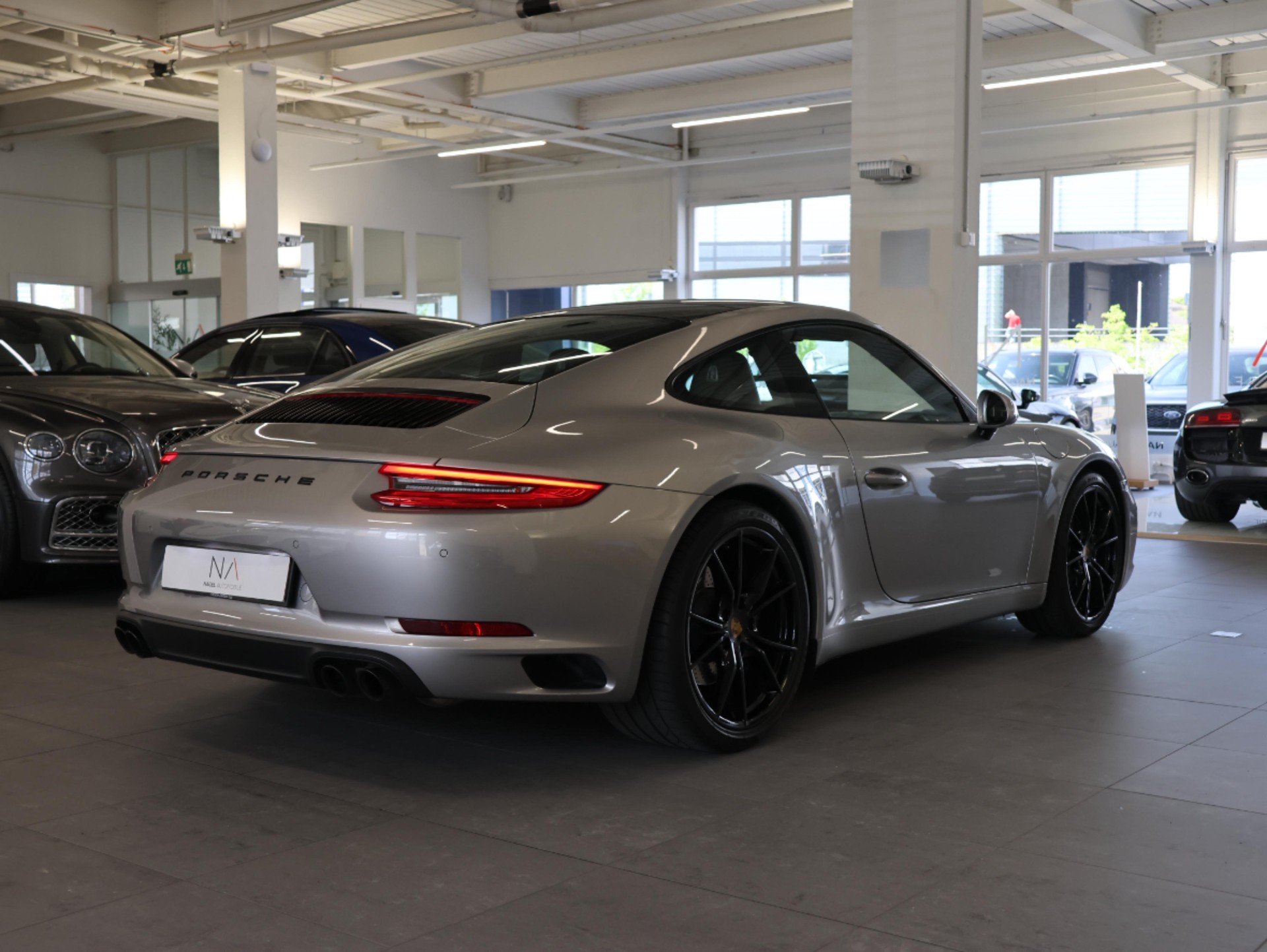 PORSCHE 911 Carrera PDK *Aerokit* *Sitzheizung/lüftung* *Bose*-image-5