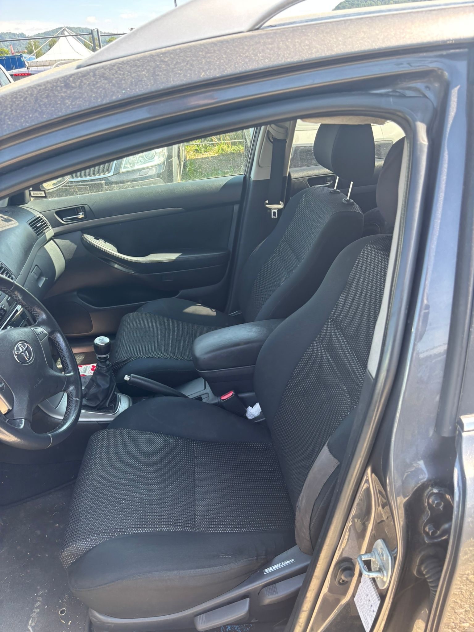 TOYOTA Avensis 2.2D-4 D CleanPower Linea Sol Sportswagon-image-9