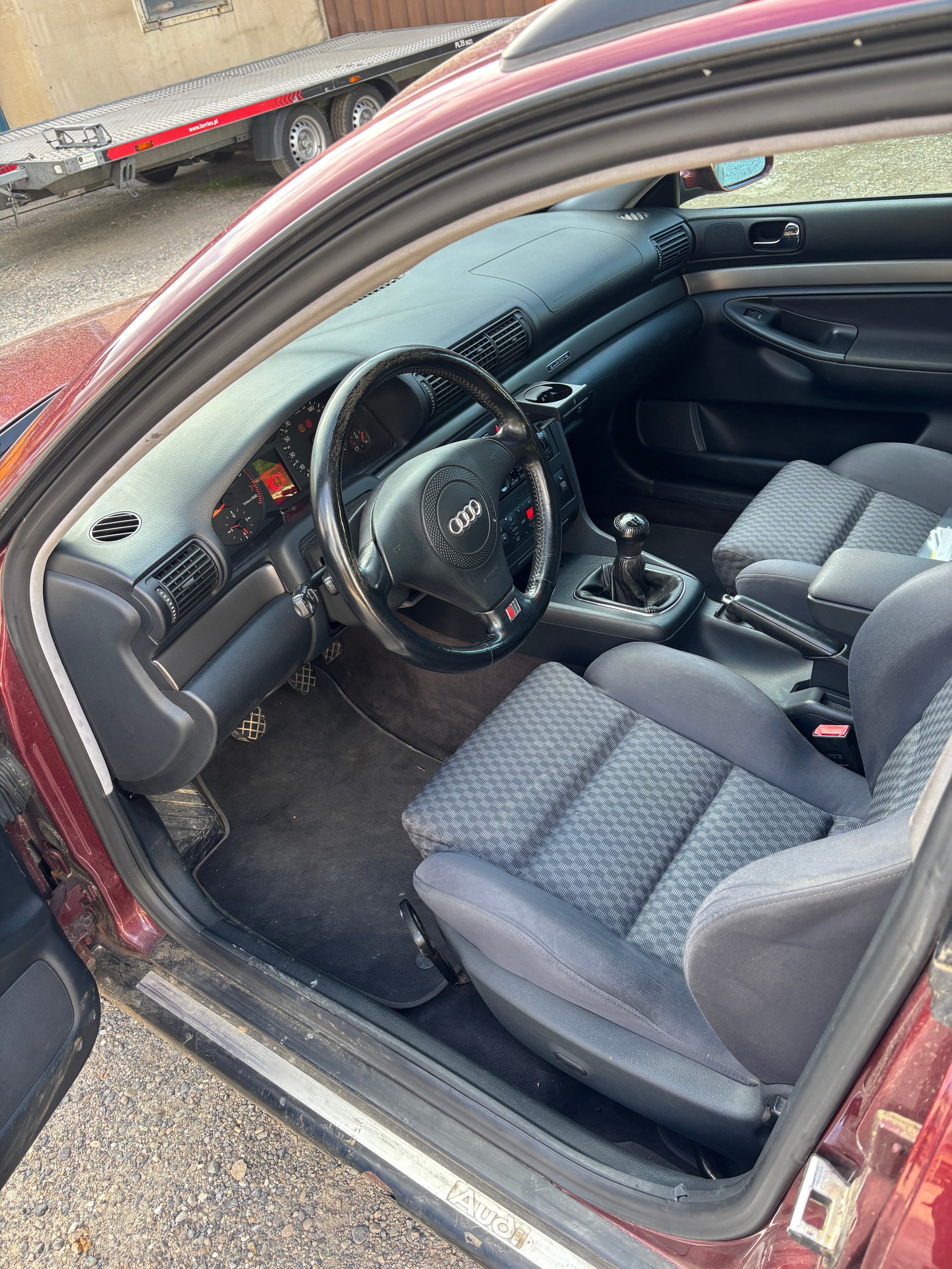 AUDI A4 Avant 2.4 quattro Ambiente-image-7