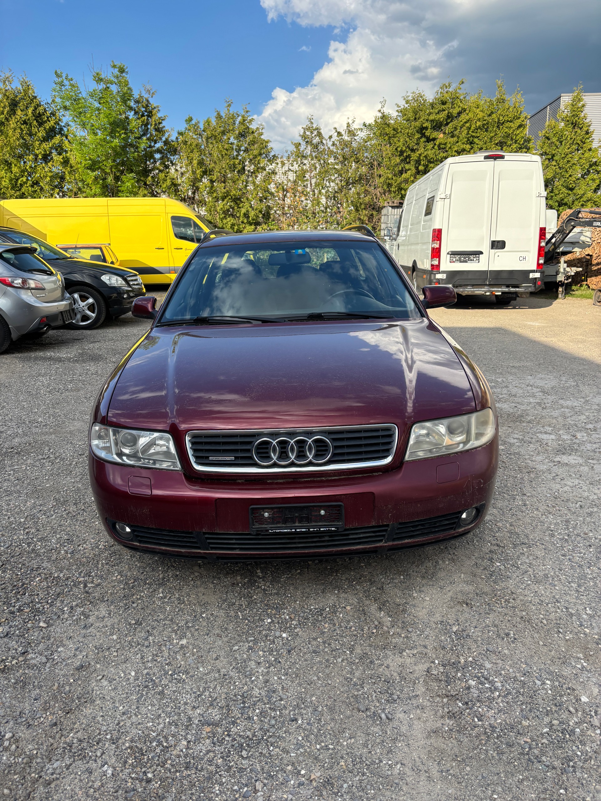 AUDI A4 Avant 2.4 quattro Ambiente-image-6